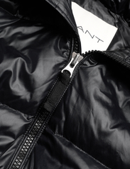 GANT - OVERSIZED SHINY DOWN PUFFER JACKET - winter jackets - black - 2