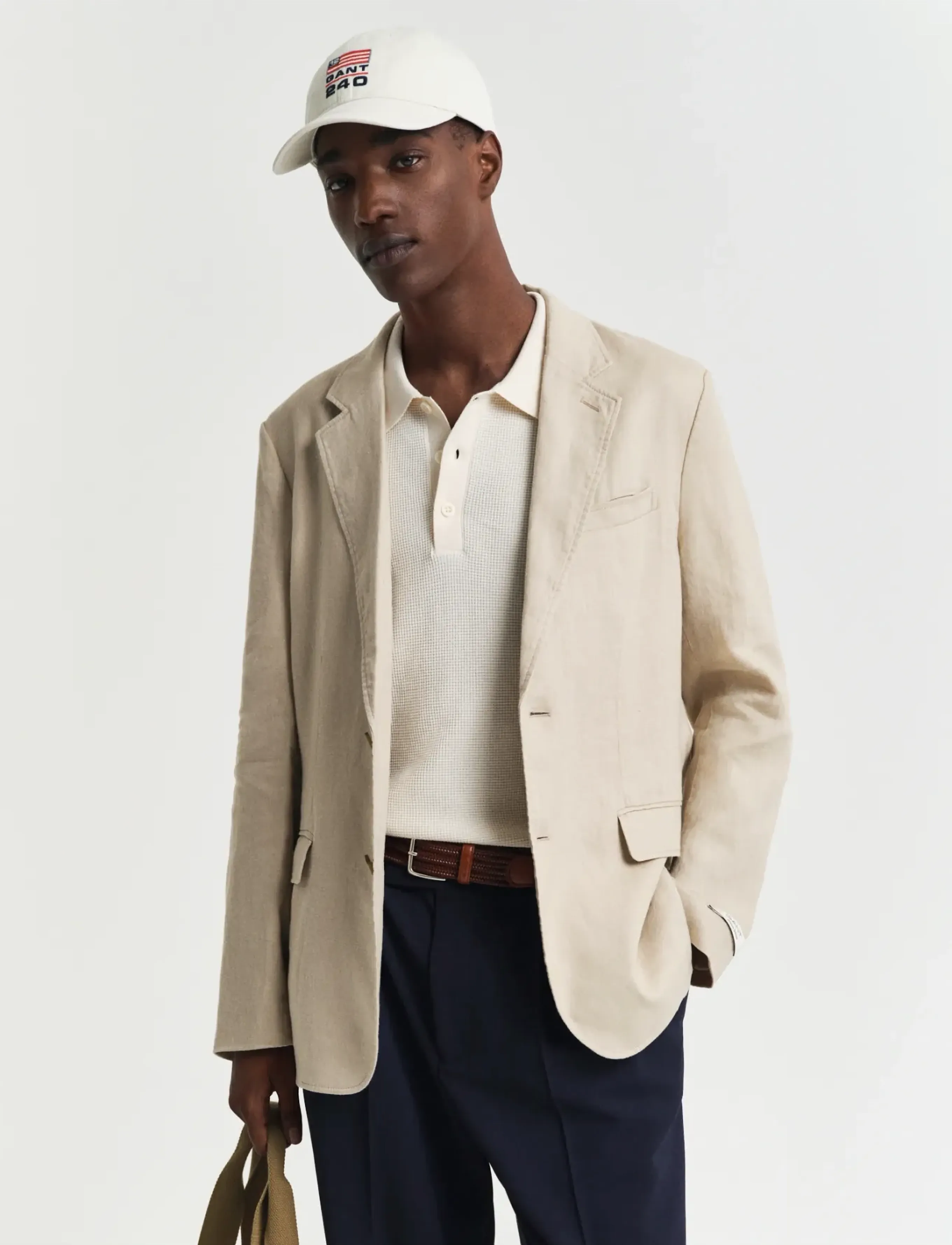 GANT REG GMNT DYE LINEN BLAZER - Apsipirkite pagal stilių - DRY SAND / beige