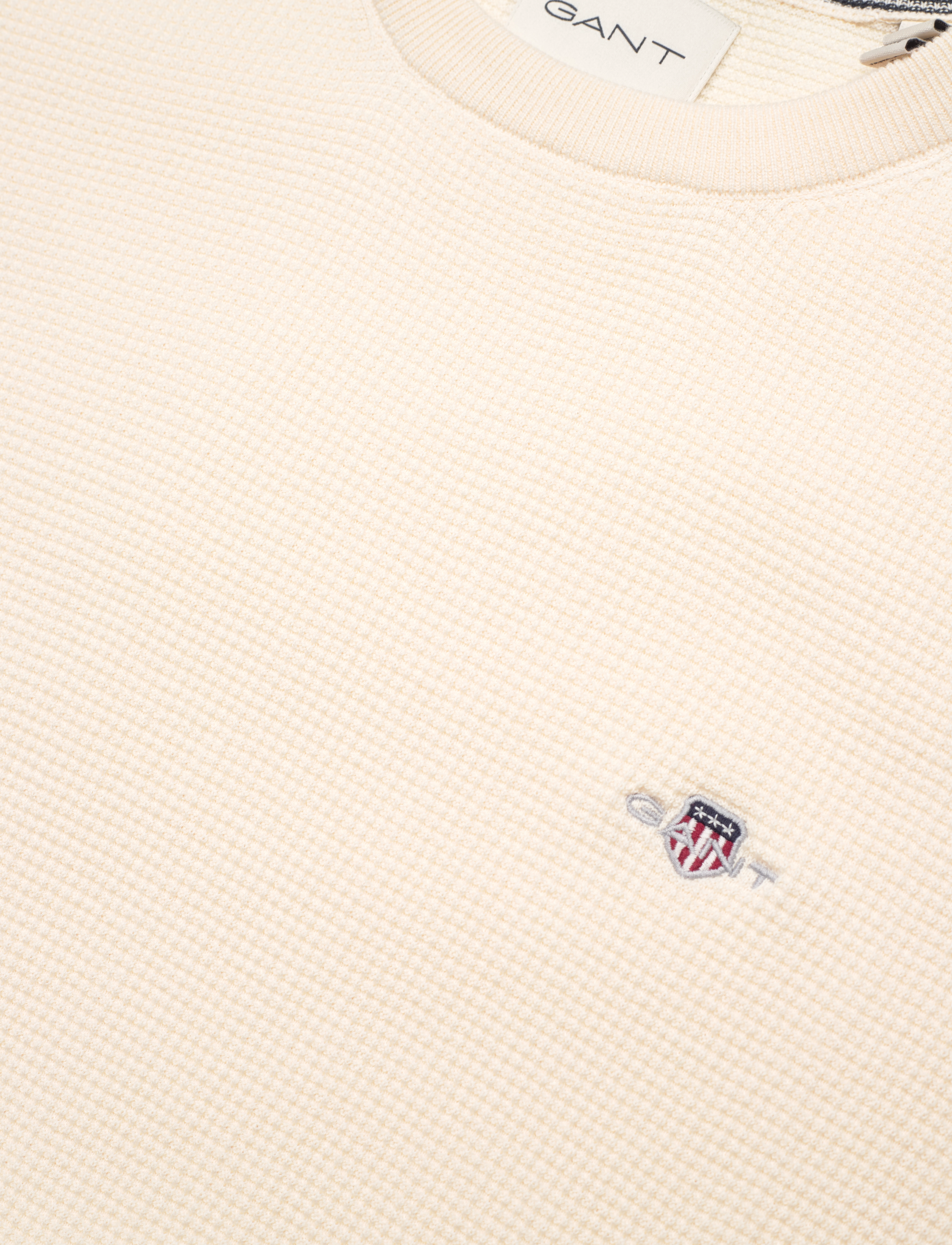 GANT - MICRO TEXTURED COTTON SS C-NECK - cream - 2