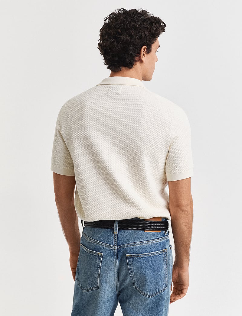 GANT - TEXTURED COTTON SS POLO - stickade pikéer - cream - 3