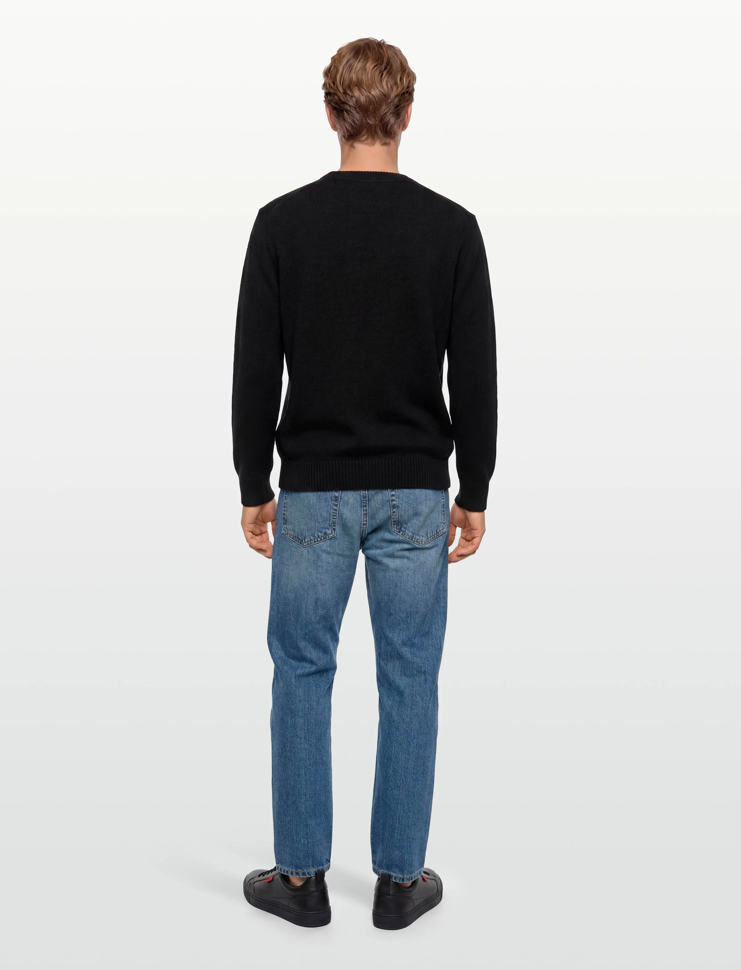 Gant - EMBROIDERED GRAPHIC C-NECK - Ümmarguse kaelusega kudumid - black - 4