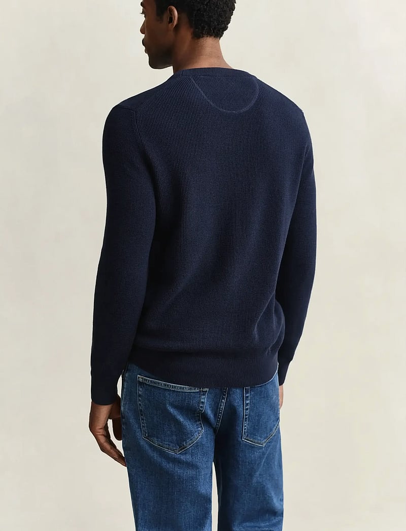 GANT - MICRO TEXTURED COTTON C-NECK - Ümmarguse kaelusega kudumid - evening blue - 2