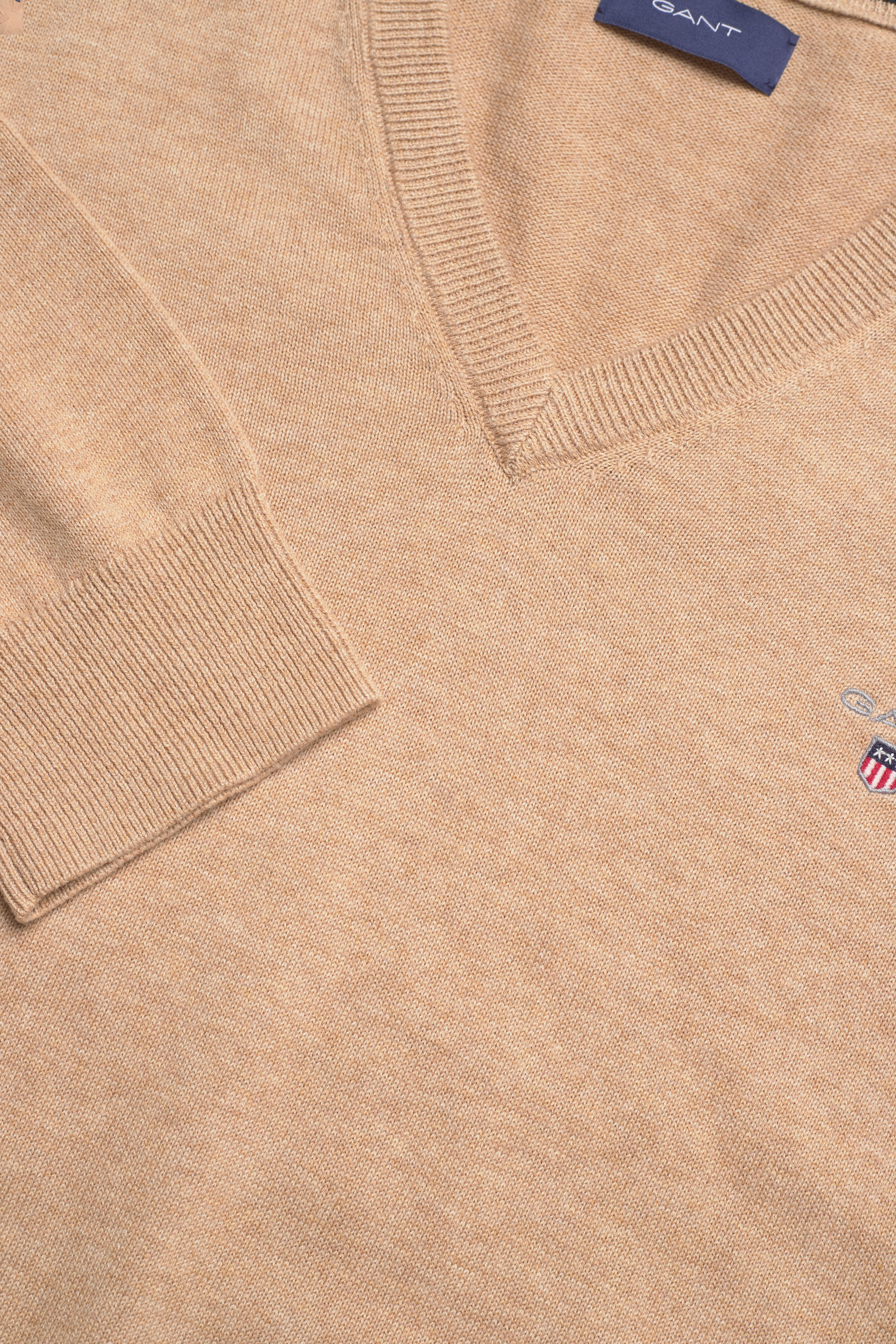 GANT - CLASSIC COTTON V-NECK - khaki mel - 2