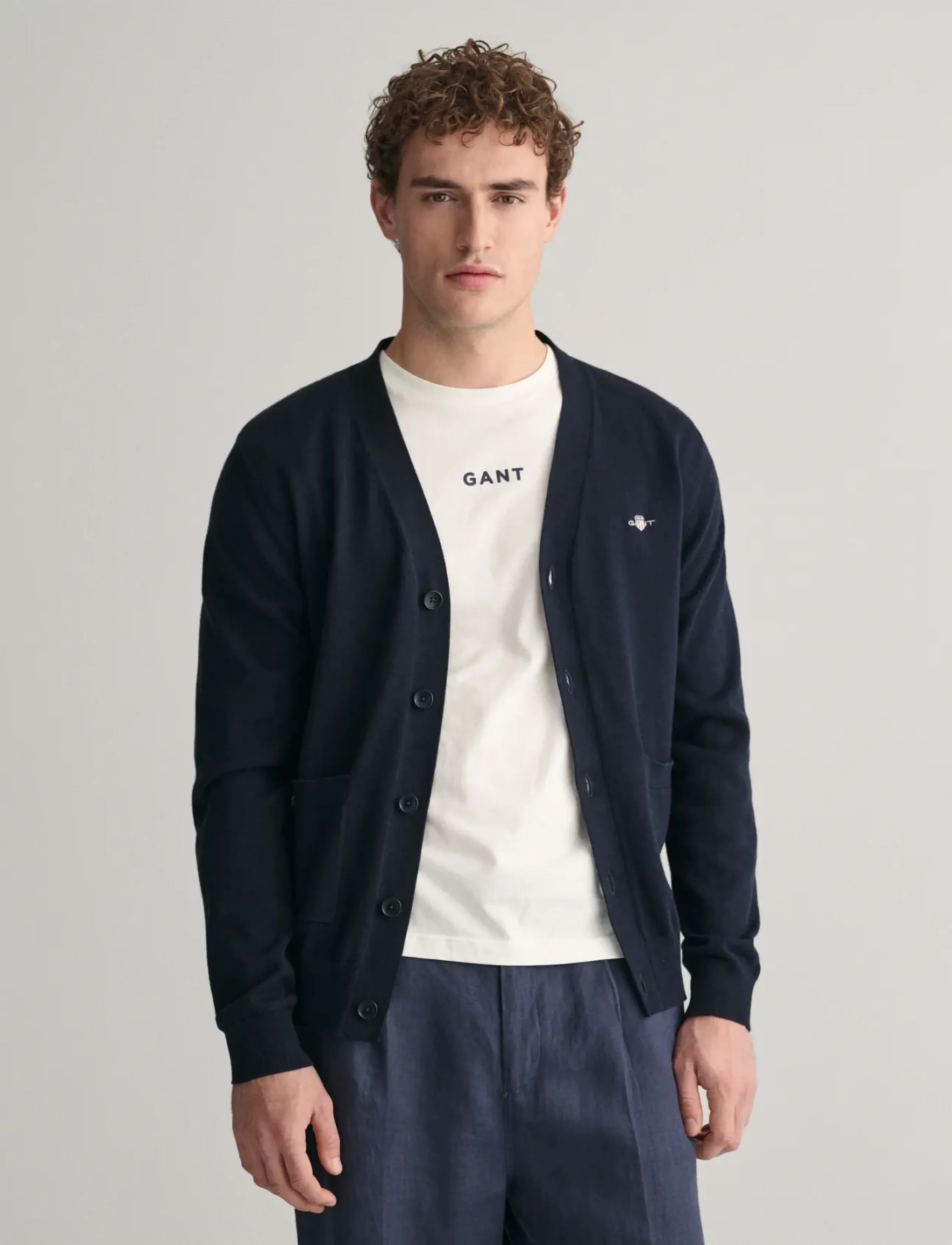 Gant Classic Cotton V-Cardigan herr – bild 5