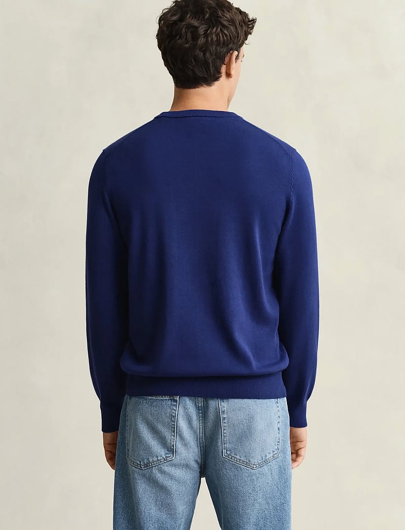 GANT - CLASSIC COTTON C-NECK - knitted round necks - rich navy - 2