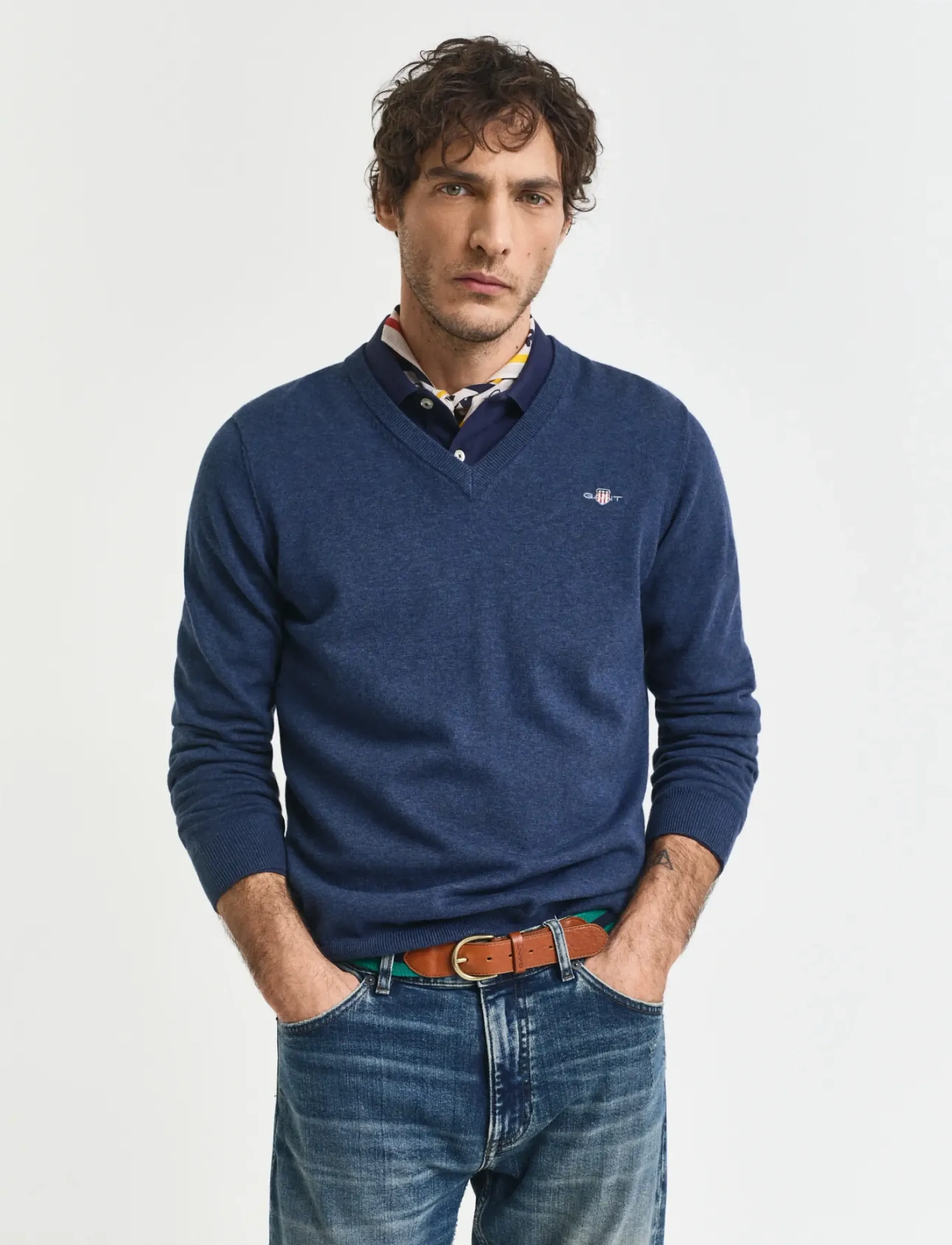 Gant Classic Cotton V-neck – knitted v-necks – shop at Booztlet