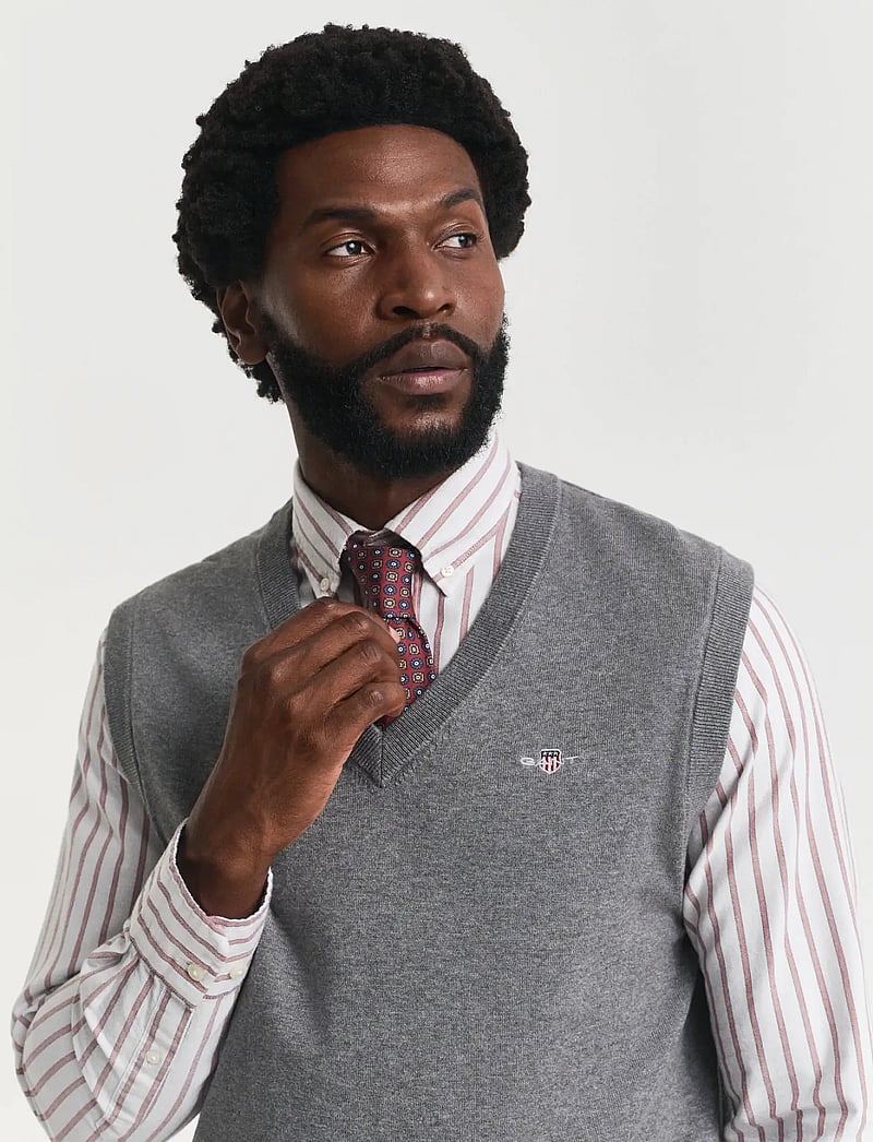 GANT - CLASSIC COTTON VEST - stickade västar - dark grey melange - 4