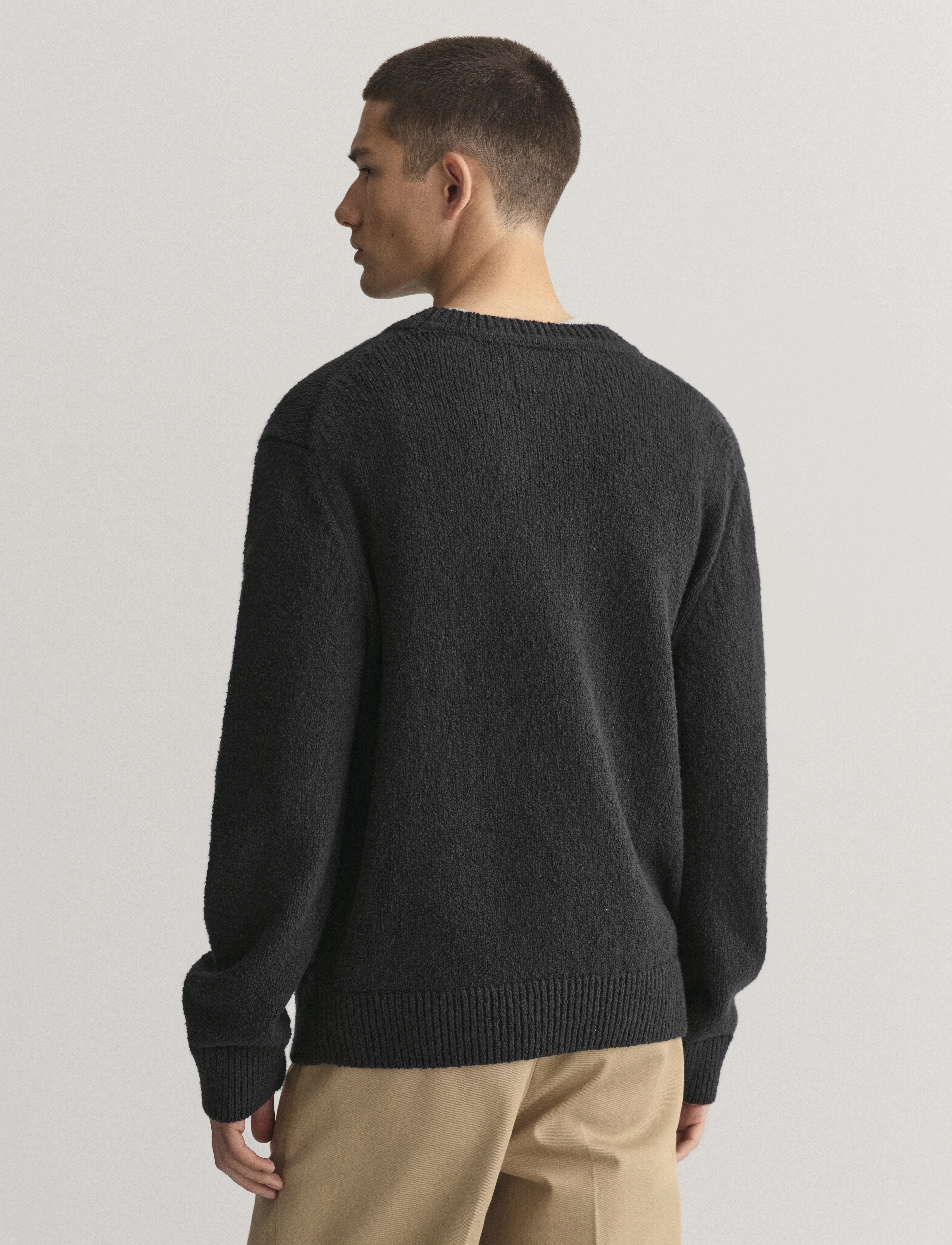 GANT - RELAXED PLAIN BOUCLE C-NECK - black - 4