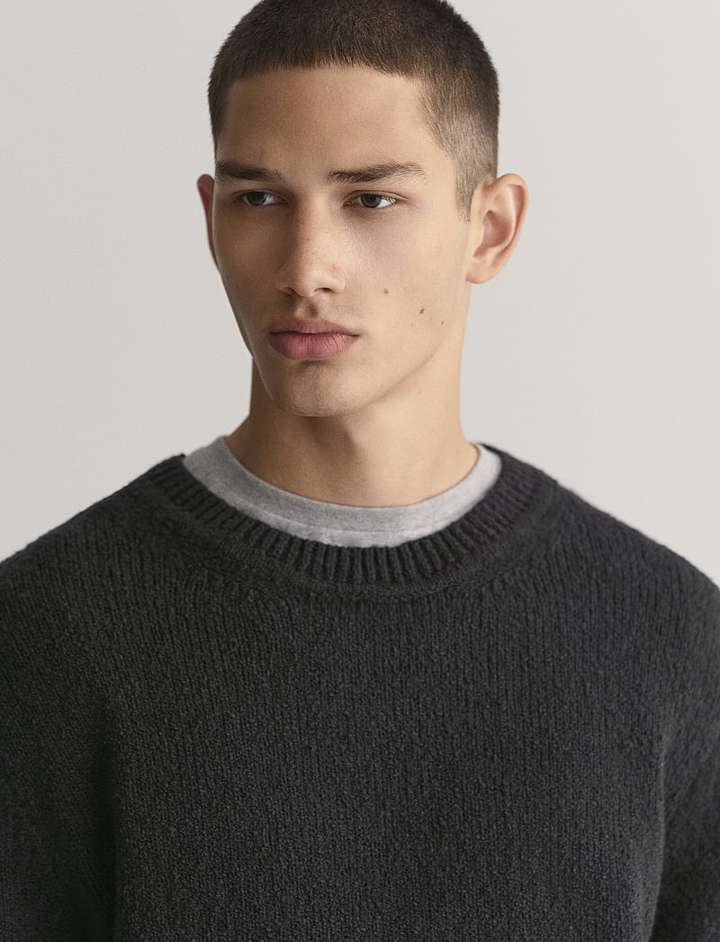 GANT - RELAXED PLAIN BOUCLE C-NECK - rundhals - black - 4
