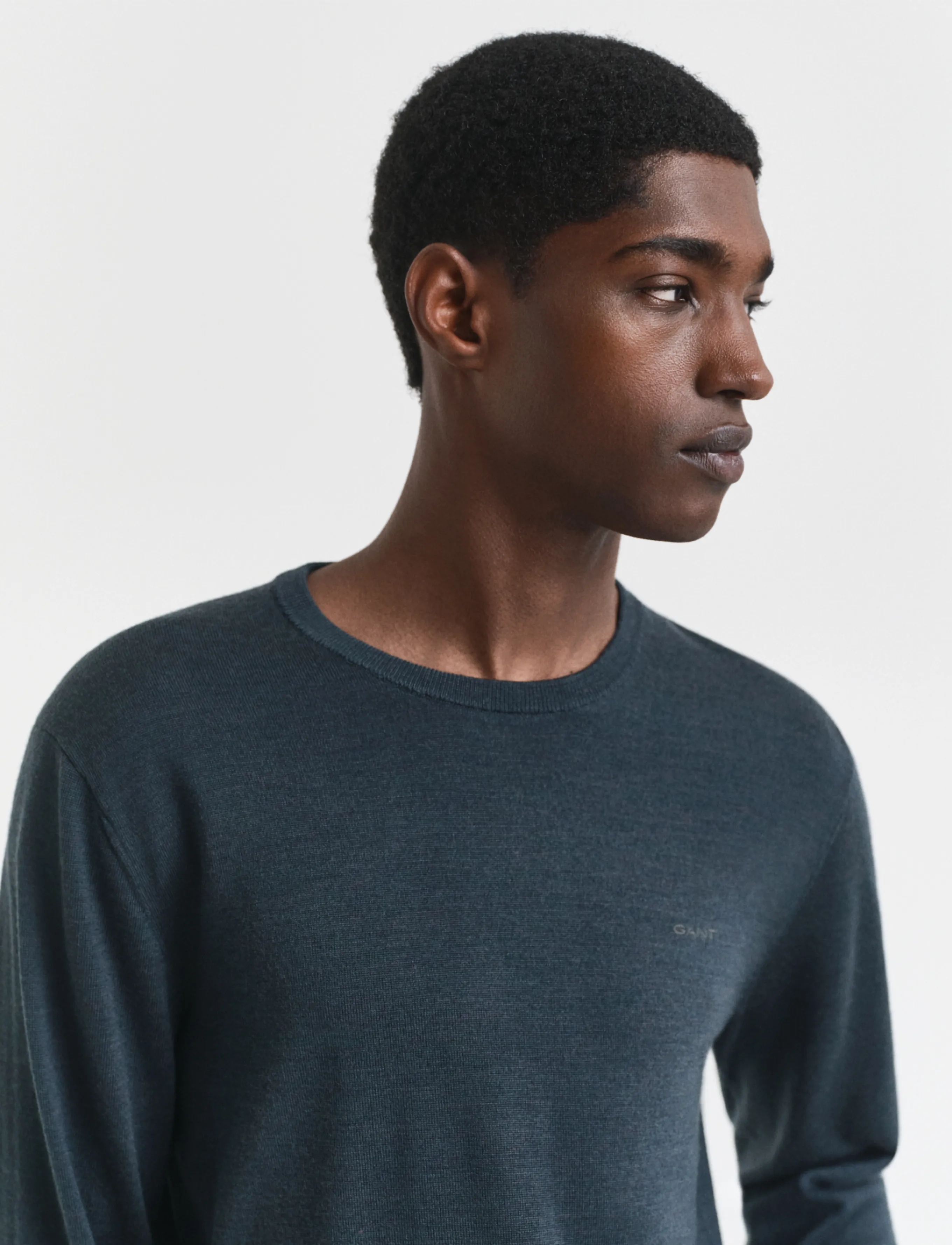 Gant Extrafine Merino Wool C-Neck stickade tröjor herr – bild 3