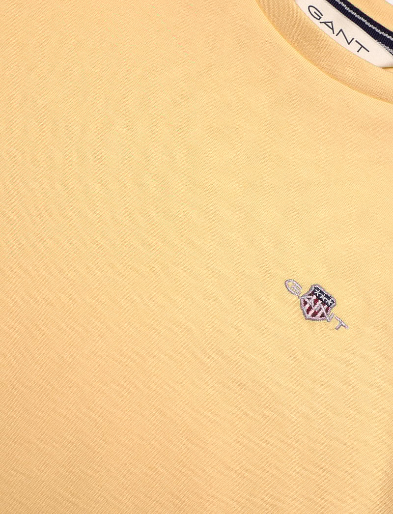 GANT - SHIELD SS T-SHIRT - kurzärmelige - dusty light yellow - 2