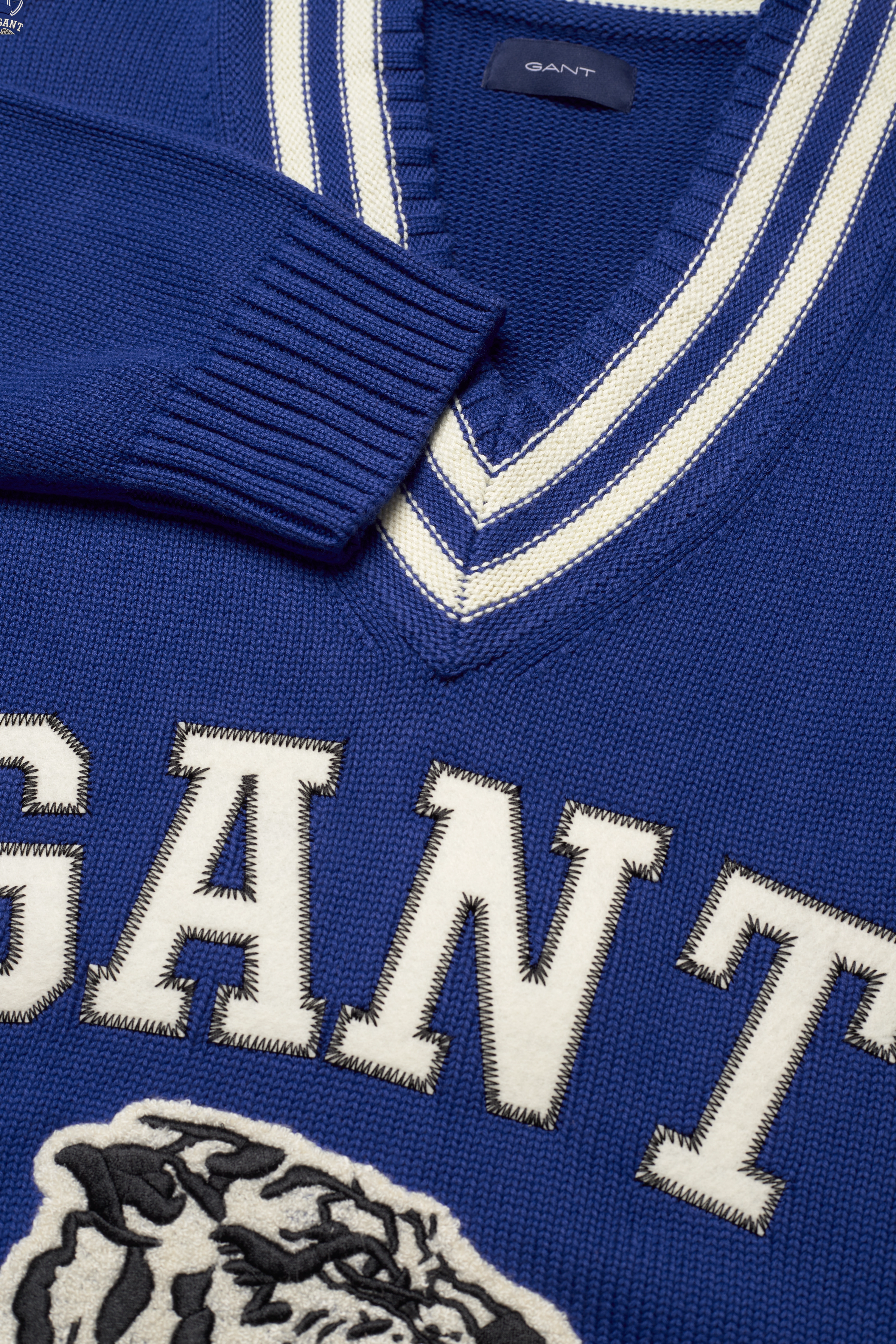 GANT - D2. TIGER V-NECK - college blue - 2