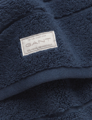 GANT - PREMIUM TOWEL 30X50 - face towels - sateen blue - 2