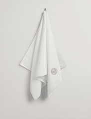 GANT - CREST TOWEL 70X140 - bathroom textiles - white - 1