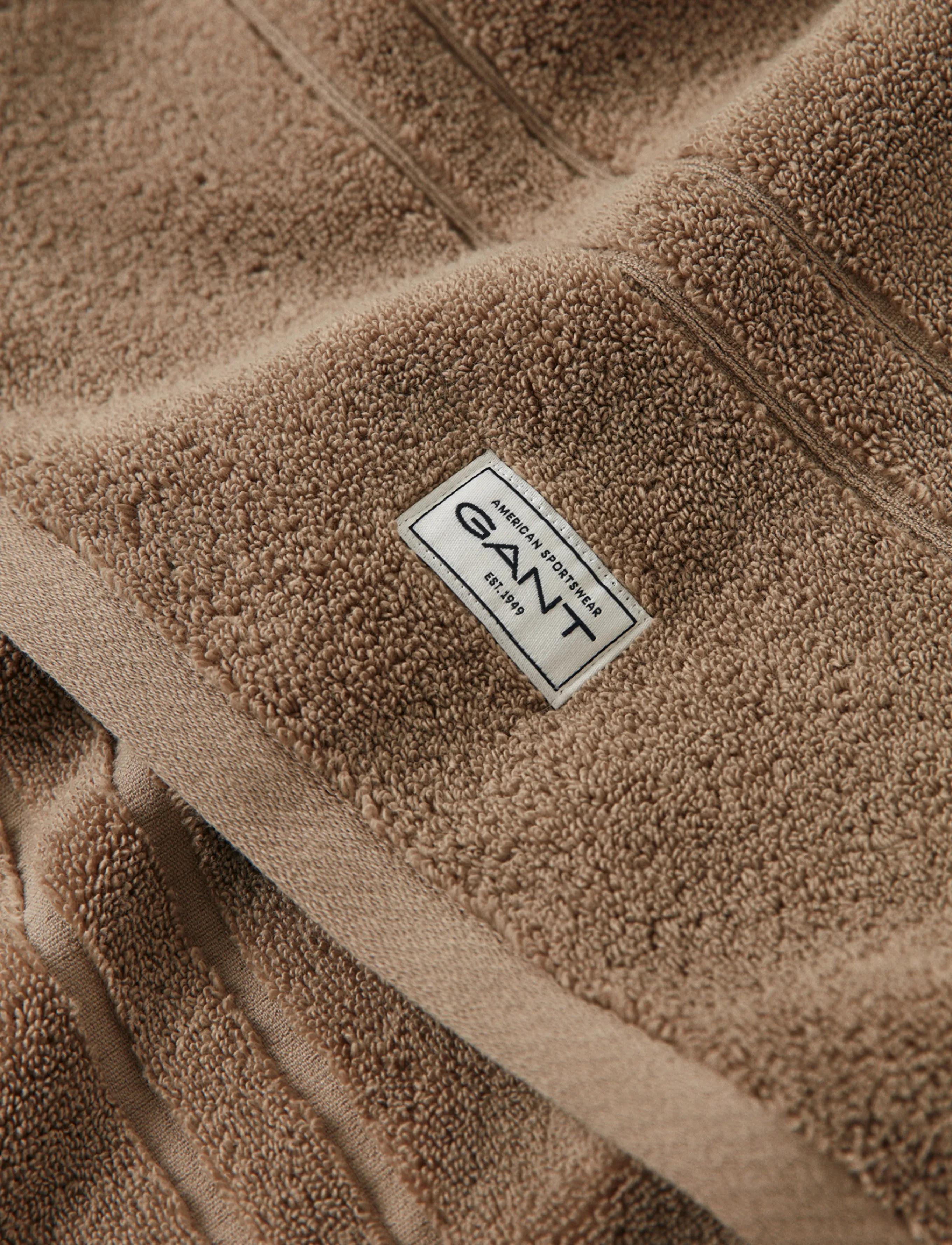 Gant - Premium Towel 50 x 70 - bath towels - cold beige - 1