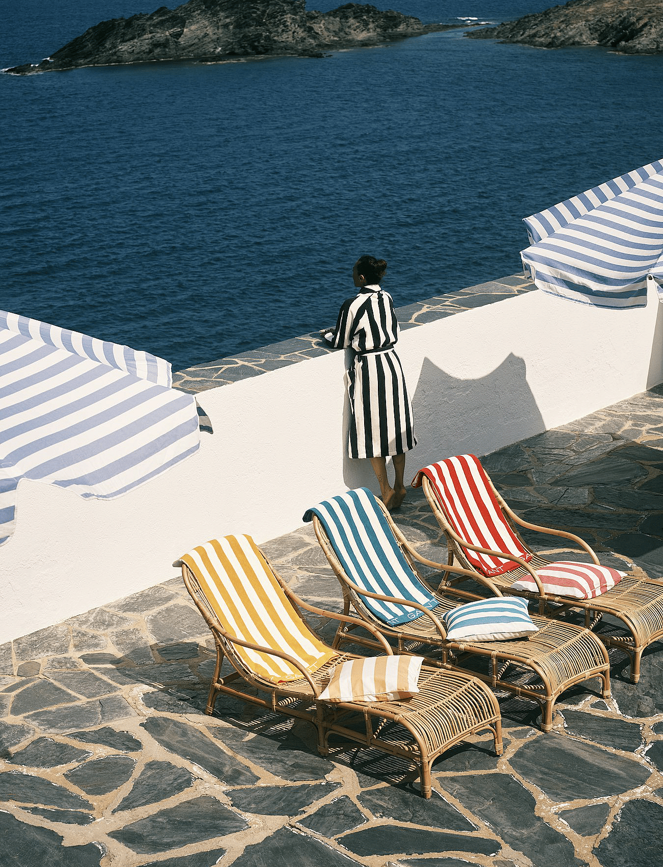 STRIPE ARCHIVE SHIELD CUSHION - OCEAN TURQUOSIE