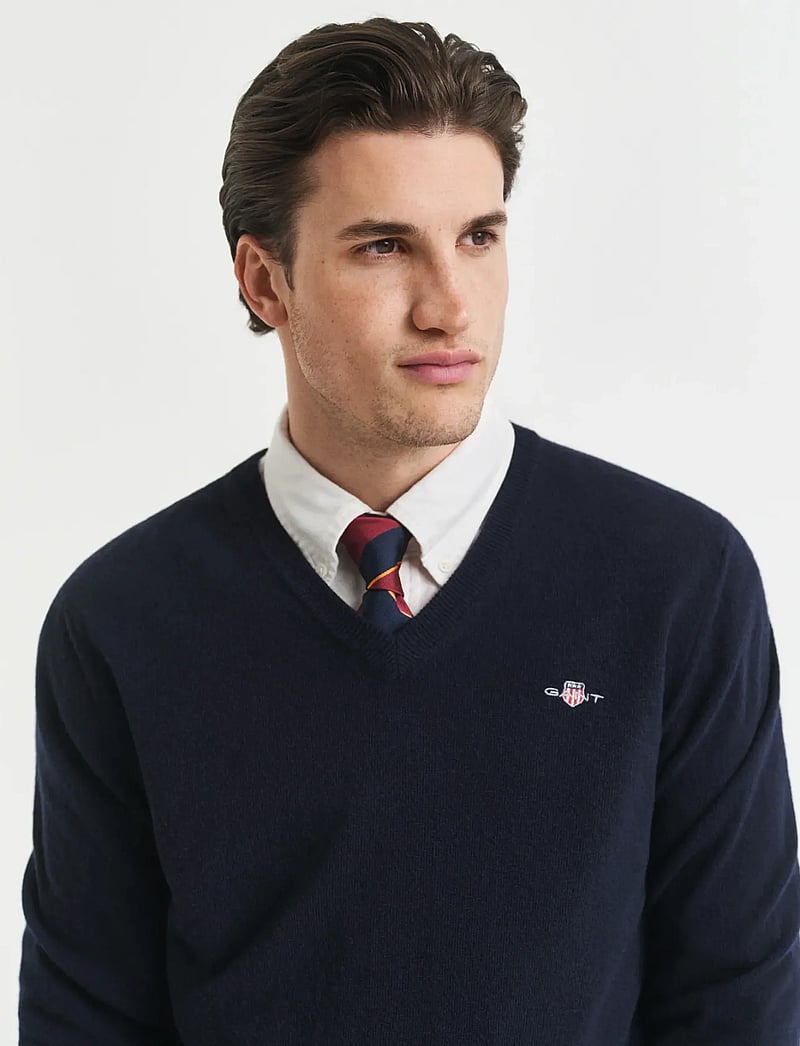 GANT - SUPERFINE LAMBSWOOL V-NECK - v-kaelusega kudumid - marine - 4