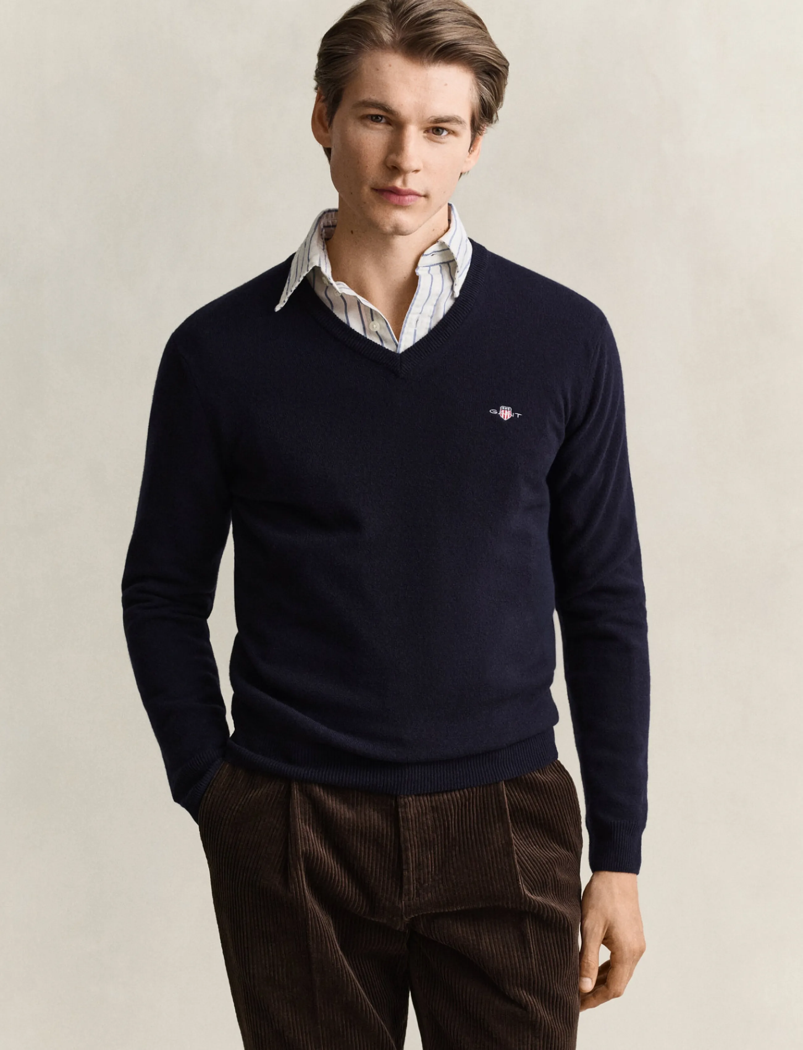 Gant SUPERFINE LAMBSWOOL V-NECK - Achetez par style - MARINE / navy