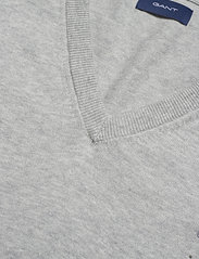 GANT - COTTON V-NECK - knitted v-necks - light grey melange - 2