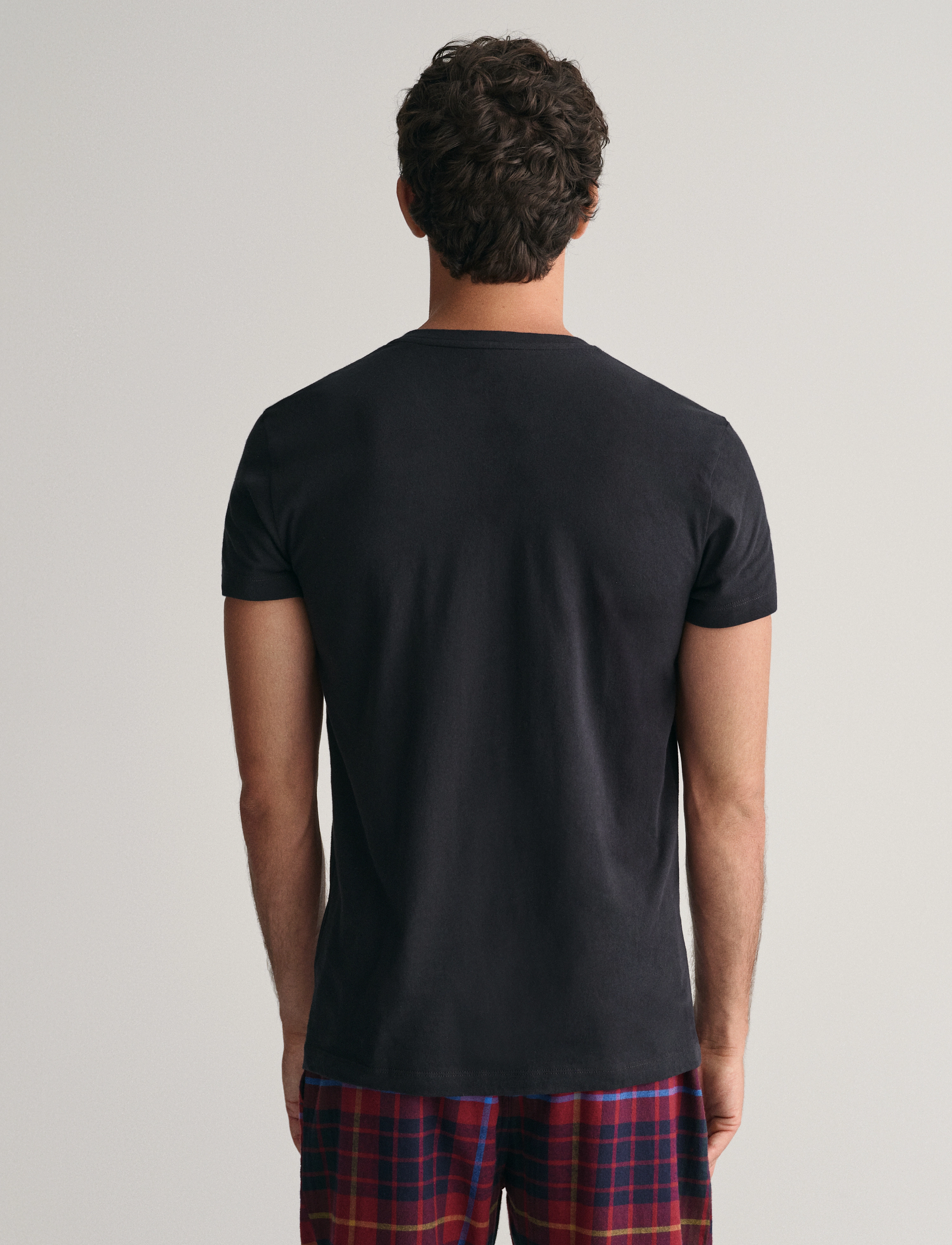 GANT - V-NECK T-SHIRT 2-PACK - black / white - 4