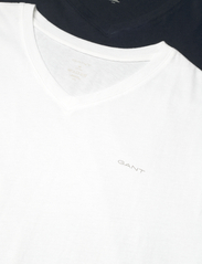 GANT - V-NECK T-SHIRT 2-PACK - basic t-shirts - navy / white - 1