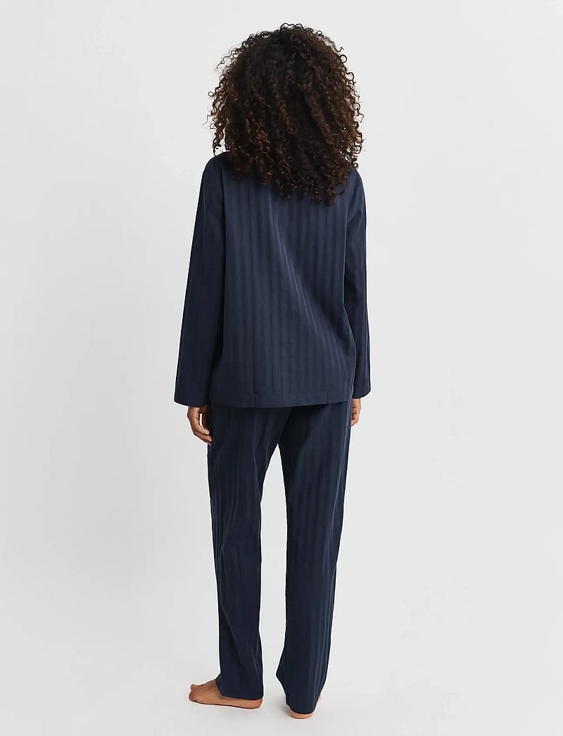 GANT - SATIN STRIPE PAJAMA SET GIFT BOX - pyjamas - evening blue - 0