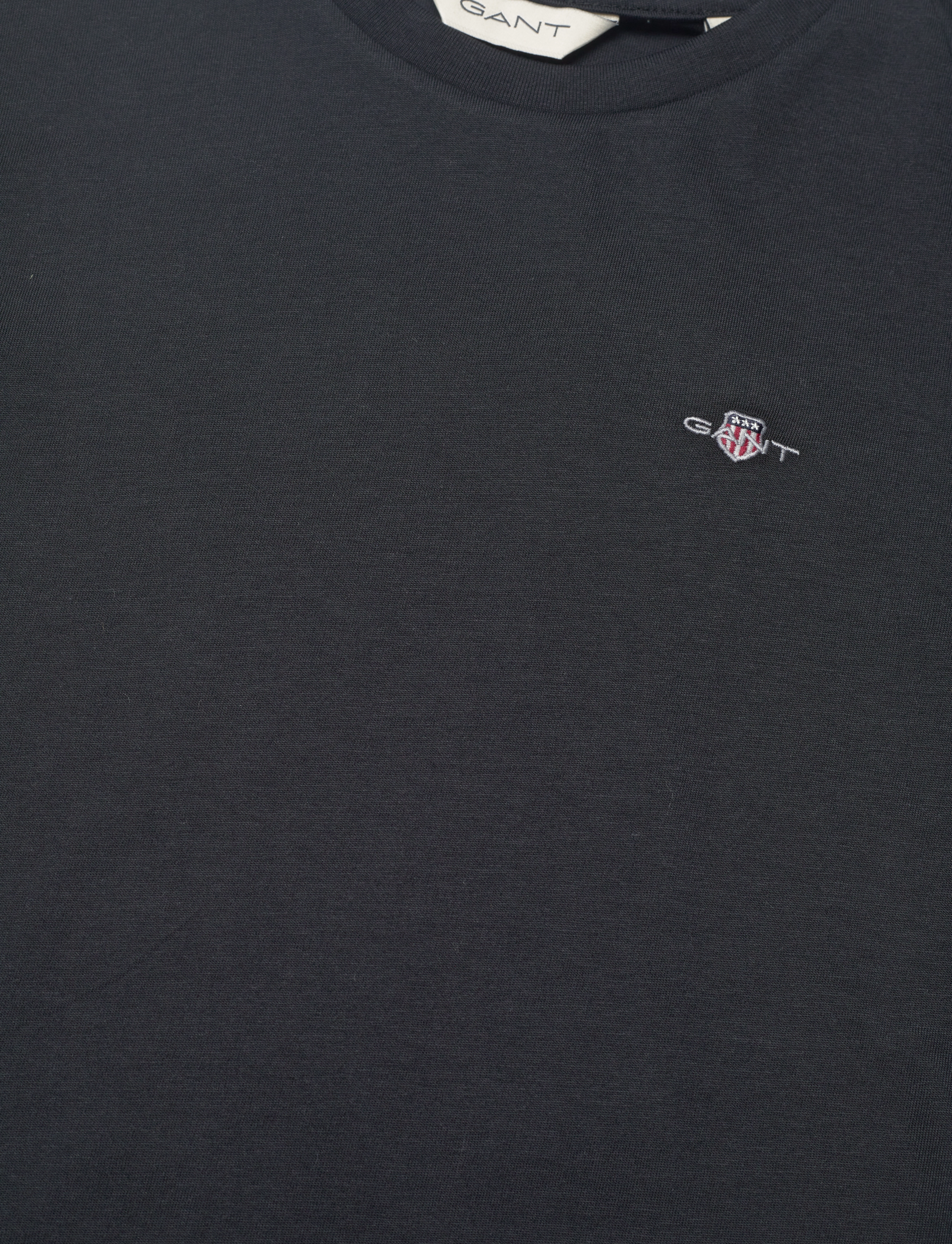 Gant - SHIELD SS T-SHIRT - short-sleeved t-shirts - black - 2