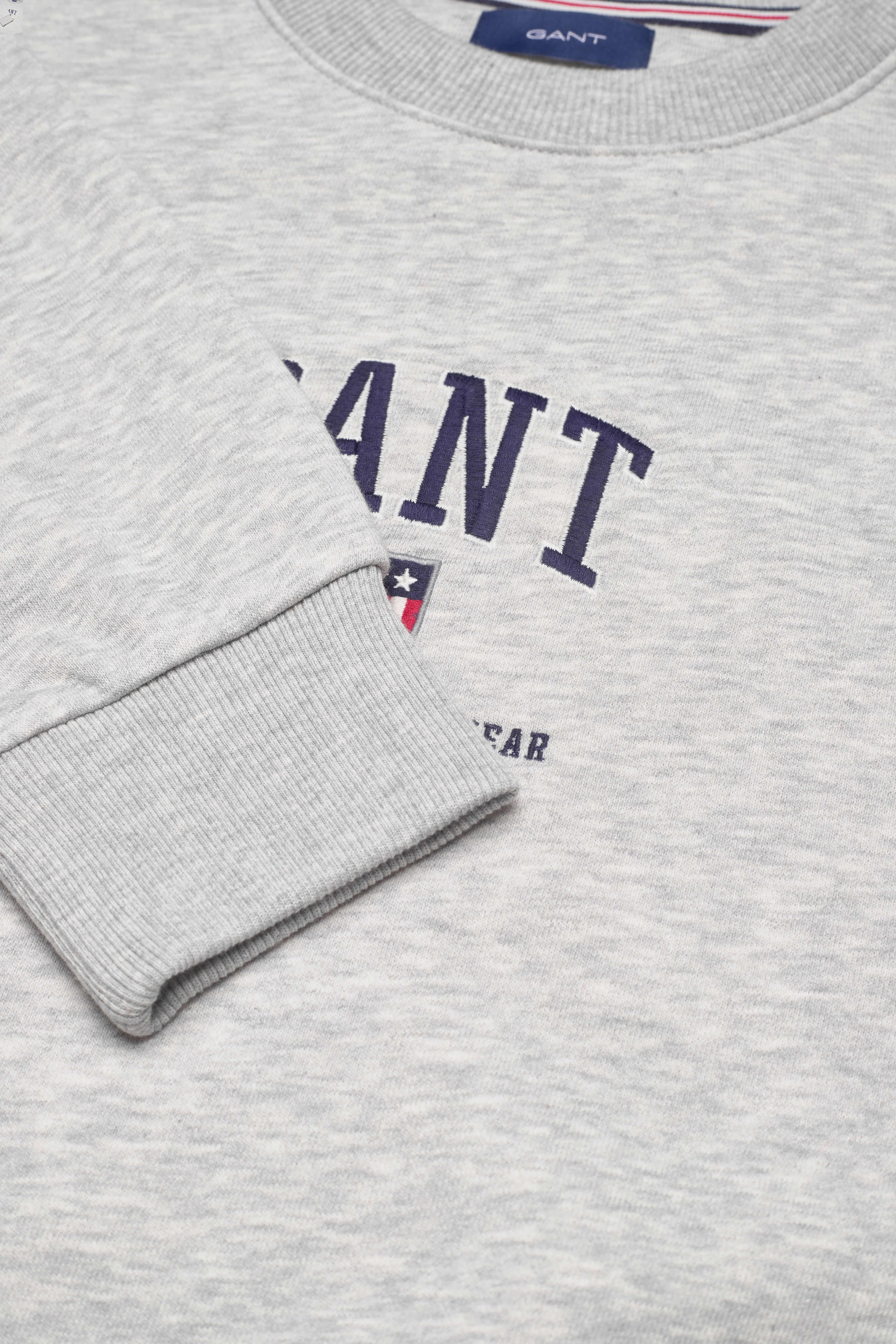 GANT - D2. GANT RETRO SHIELD C-NECK - light grey melange - 2