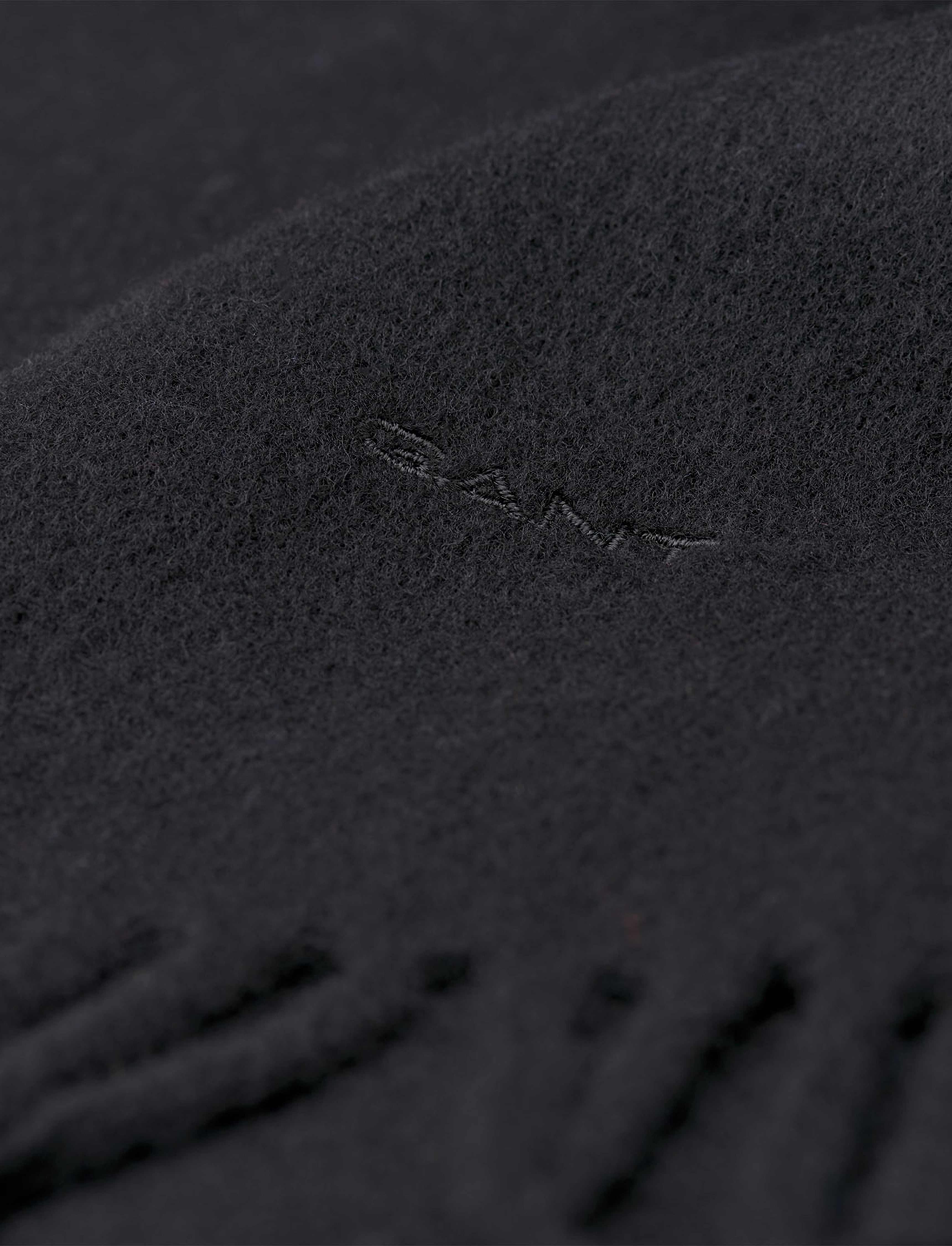 GANT - SOLID LAMBSWOOL SCARF - black - 3