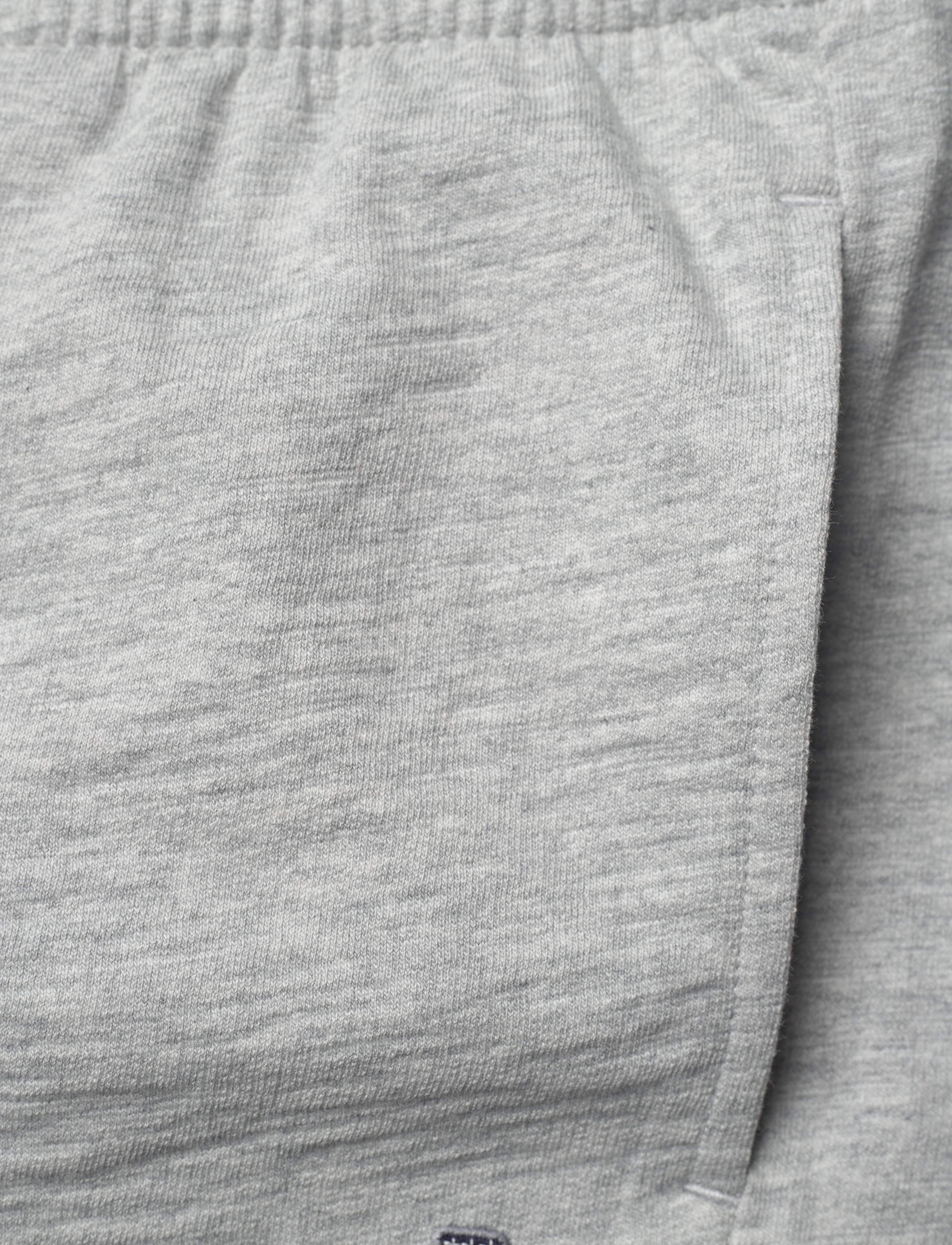 Gant - SHIELD COTTON SLUB SHORTS - shorts en molleton - light grey melange - 2