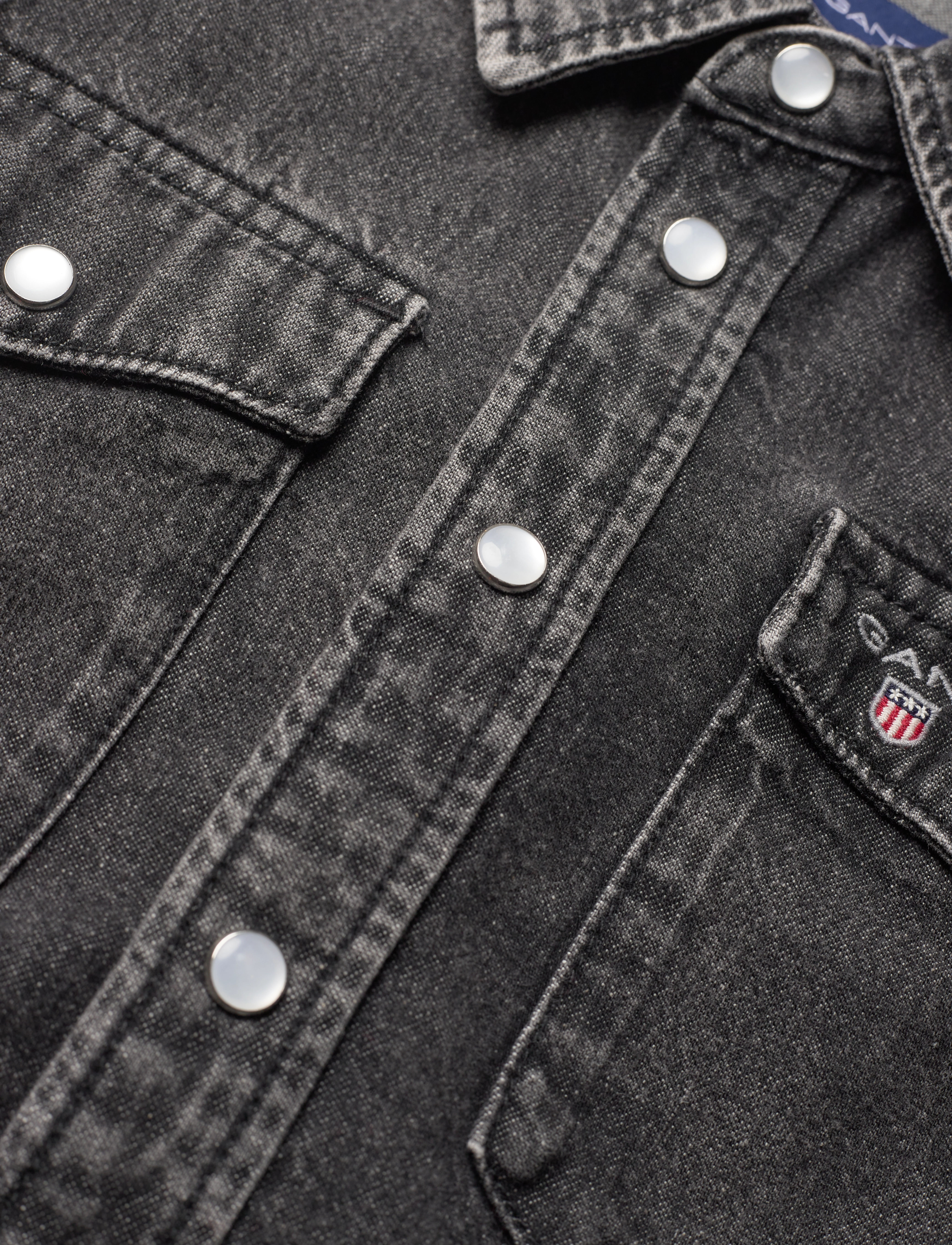 GANT - D2. OVERSIZED DENIM SHIRT - black raw - 2