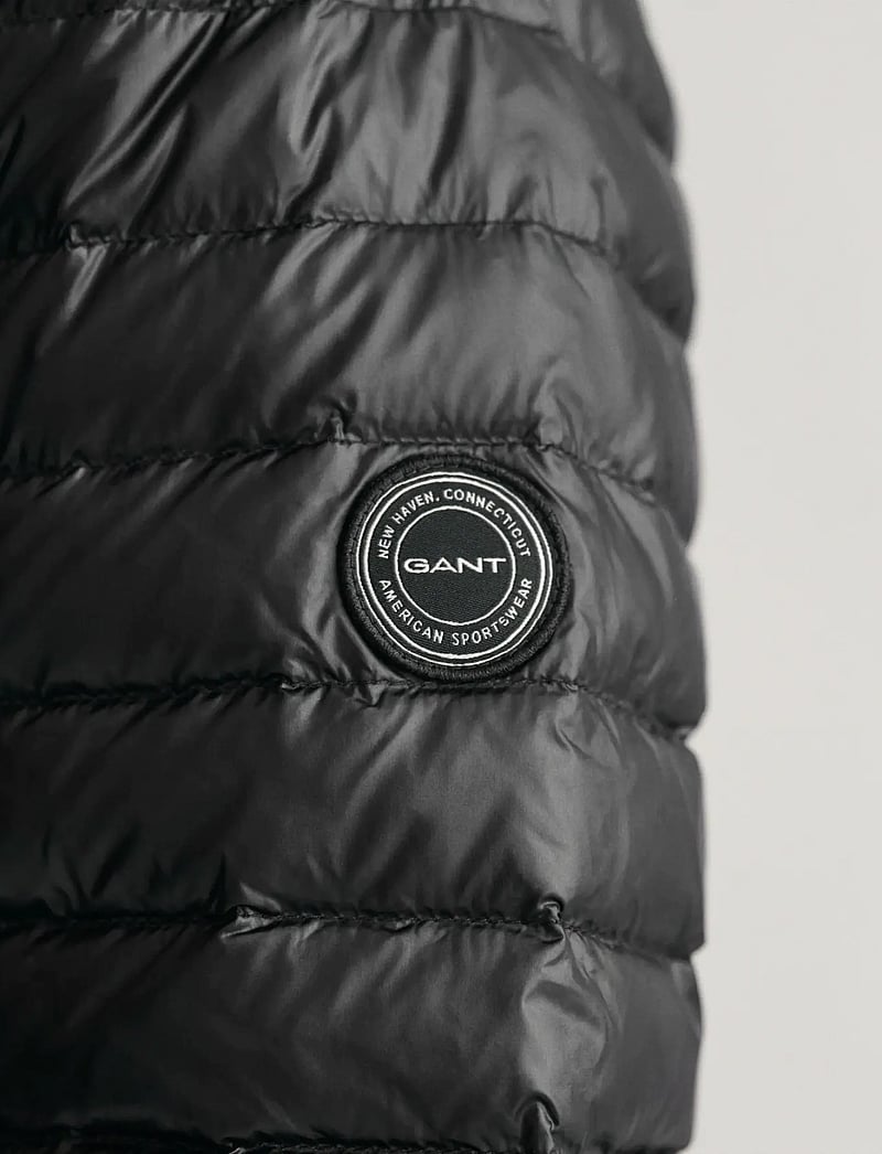 GANT - SHINY LIGHT PADDED DOWN JACKET - vinterjakker - black - 4