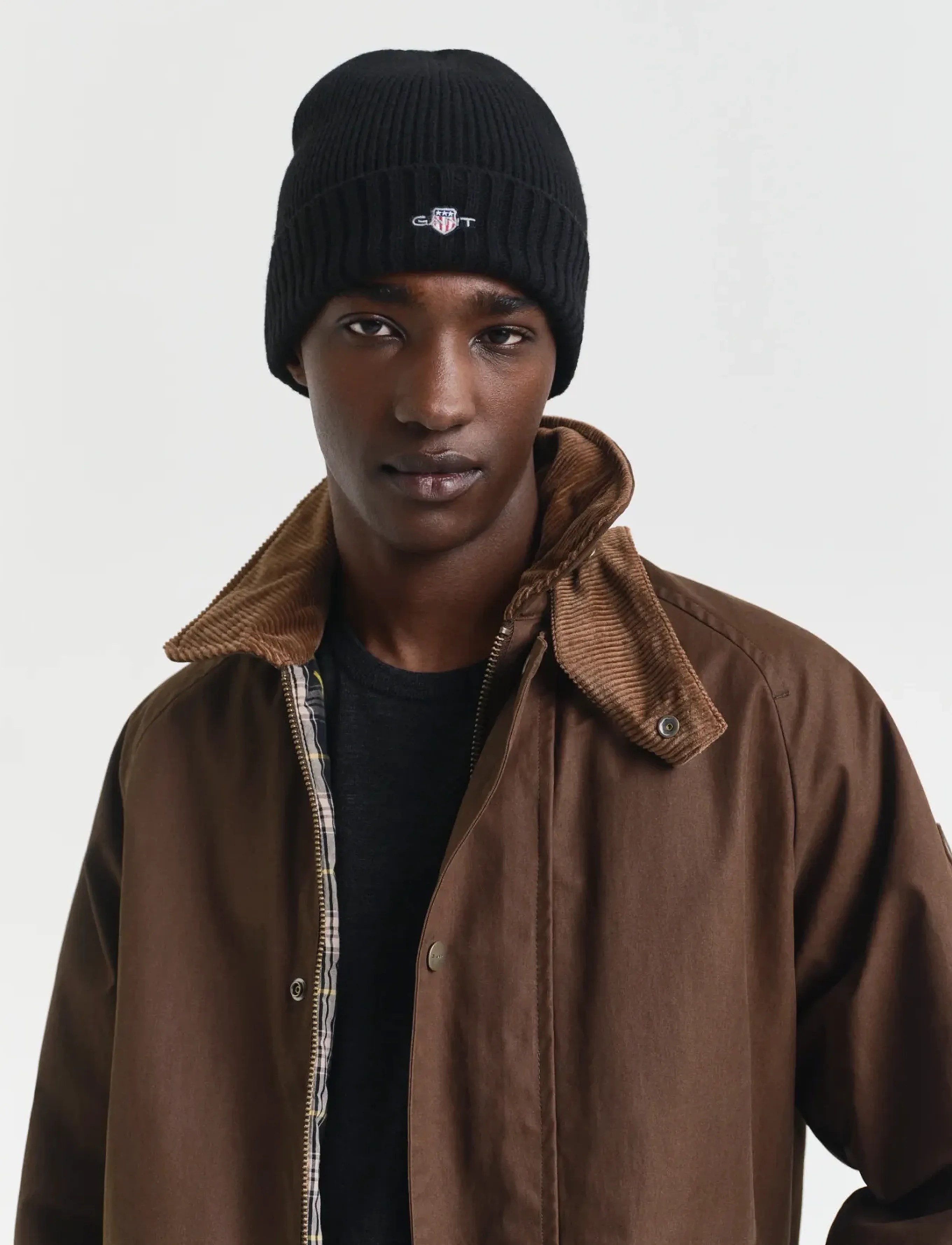 Gant Unisex. Shield Wool Beanie, One Size, Black, Hovedbeklædning > Huer, Herre
