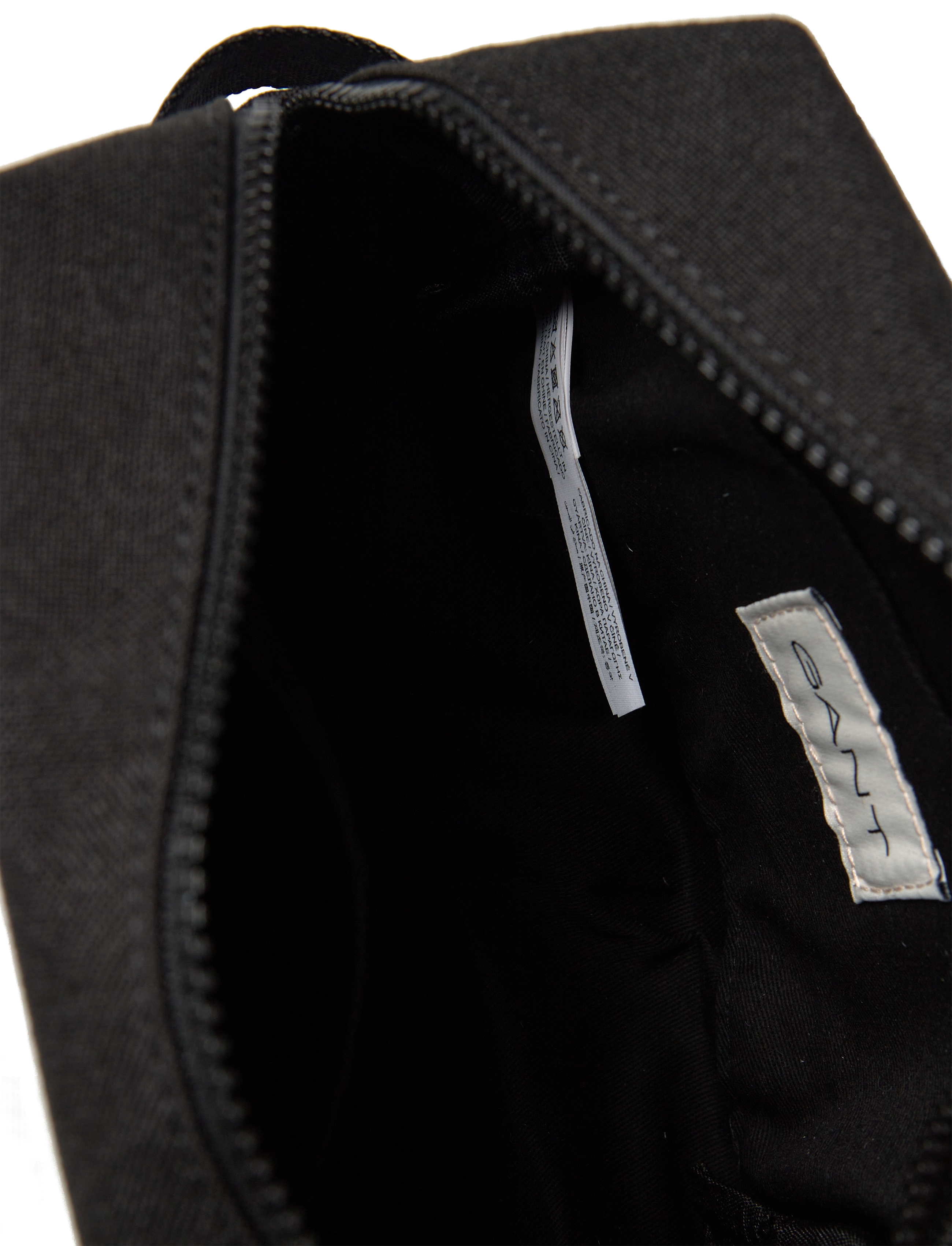 GANT - G BADGE WASH BAG - black - 4