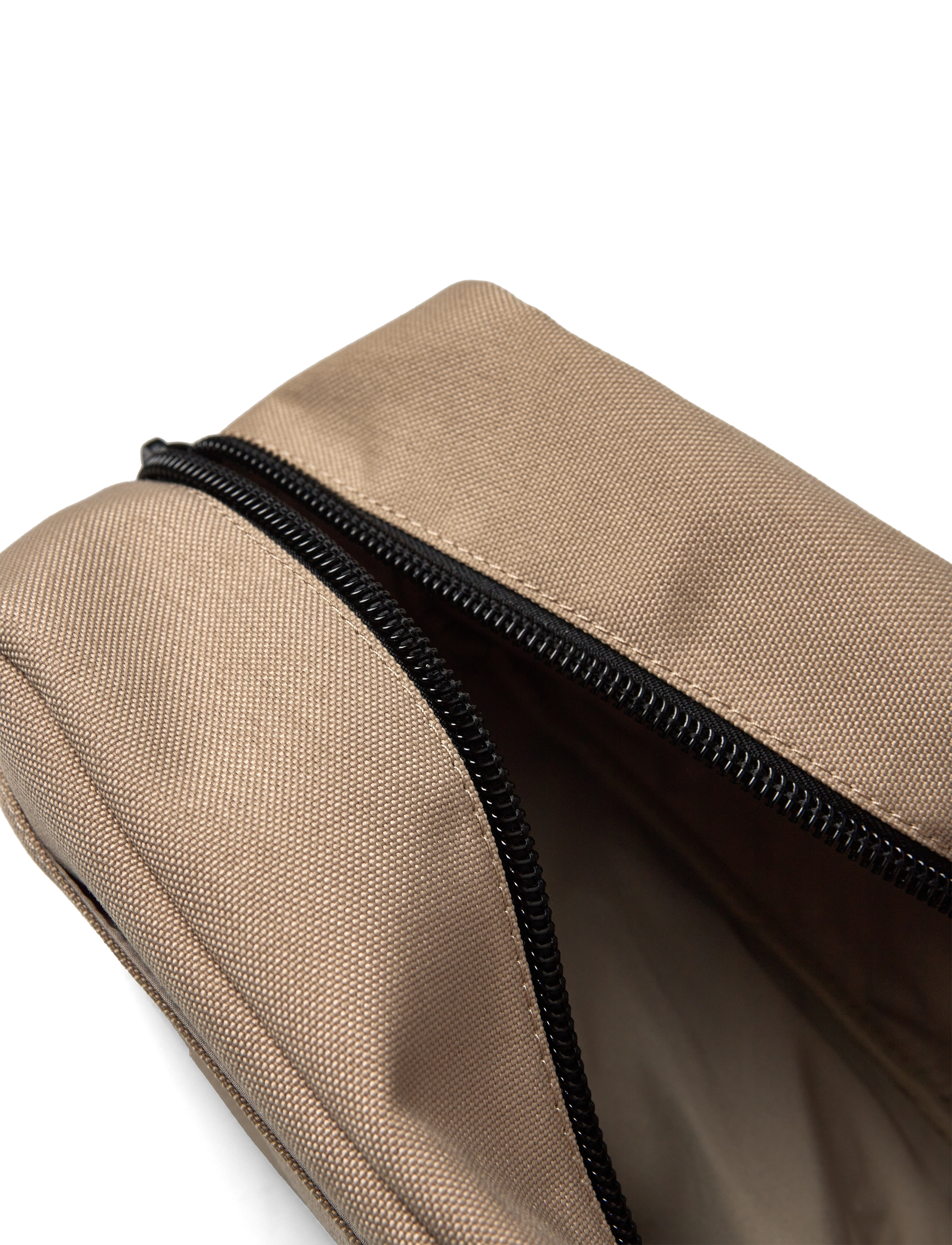 GANT - D1. CONTRAST FABRIC WASHBAG - concrete beige - 4