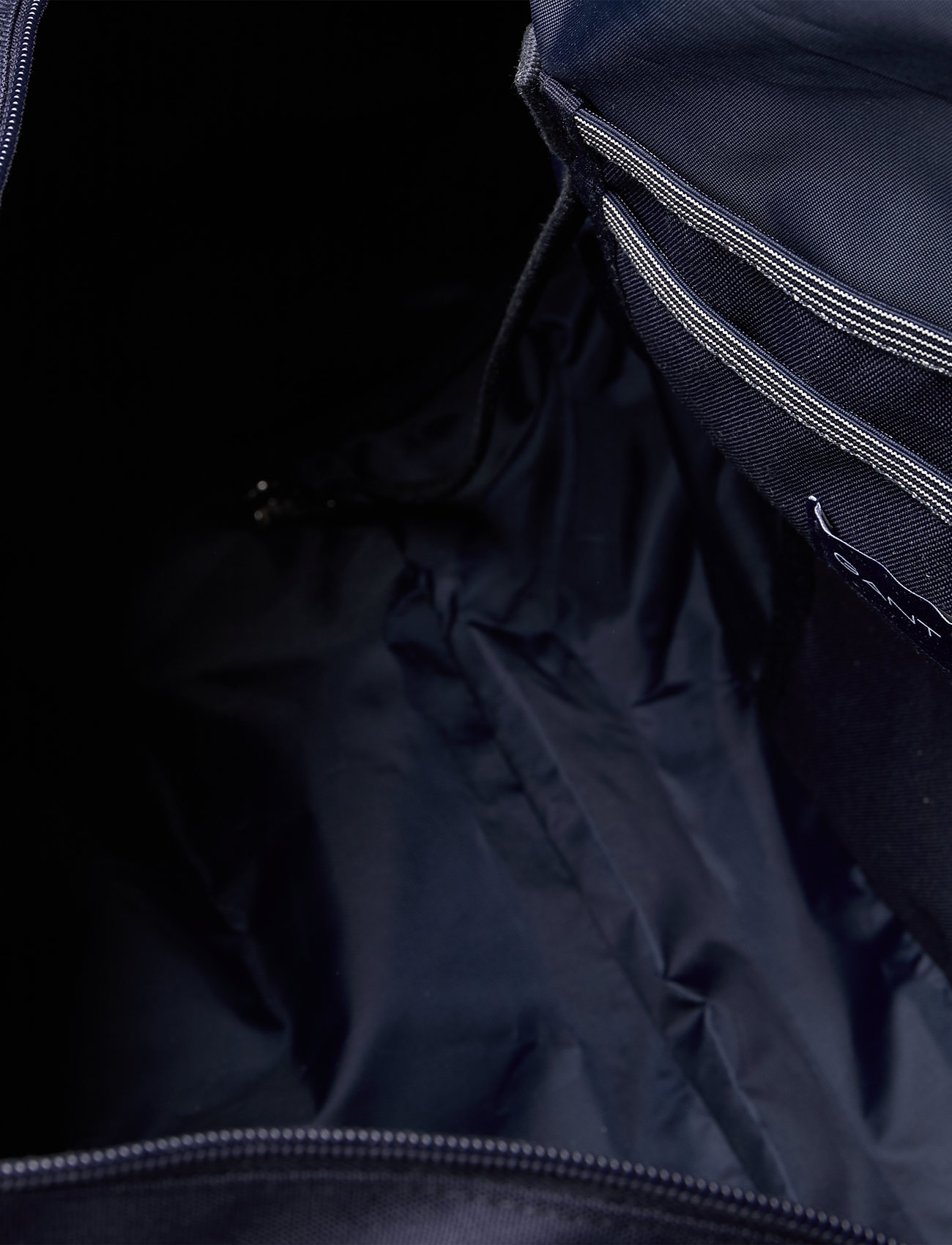 GANT - D1. MEDIUM SHIELD GYM BAG - evening blue - 4