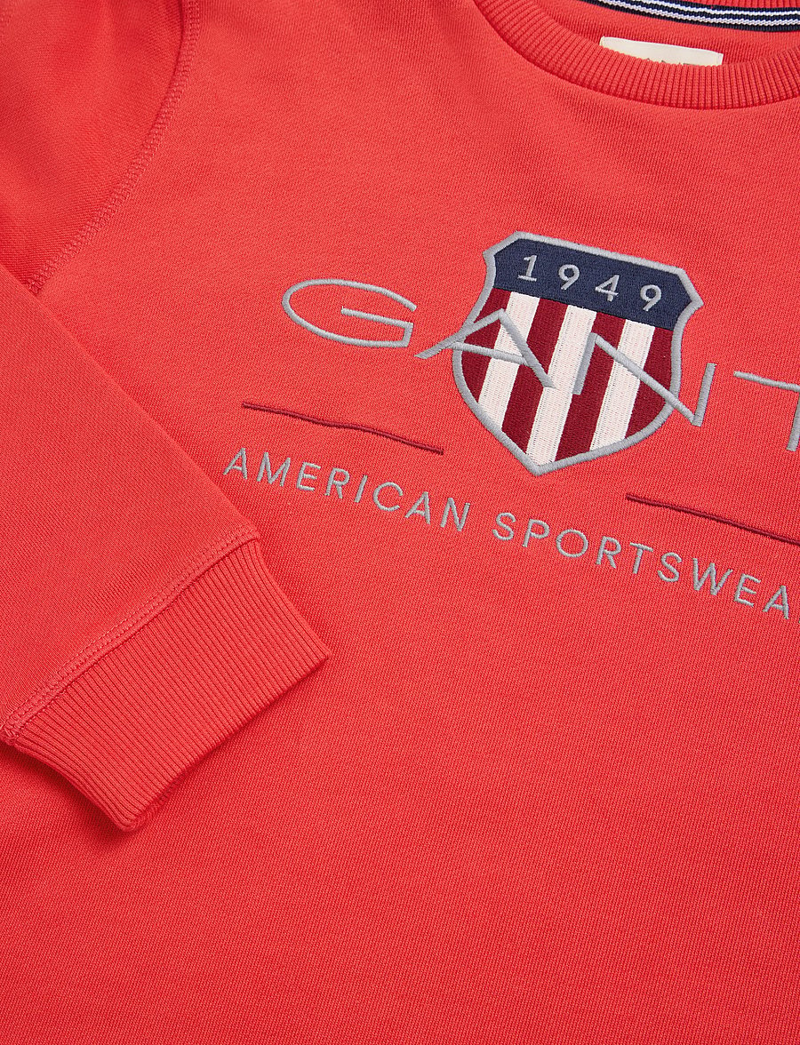 Gant Kids - Archive Shield Crew Neck Sweatshirt - džemperiai - rose red - 2