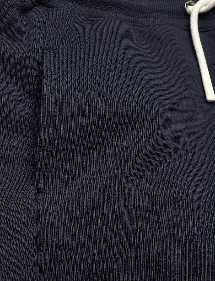 Gant Kids - Shield Sweatshorts - sweatshorts - evening blue - 2