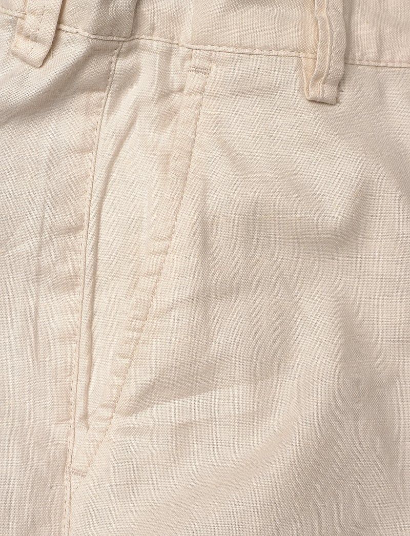 Gant Kids - Gant Shield Linen Blend Shorts - casual shorts - creamed white - 2