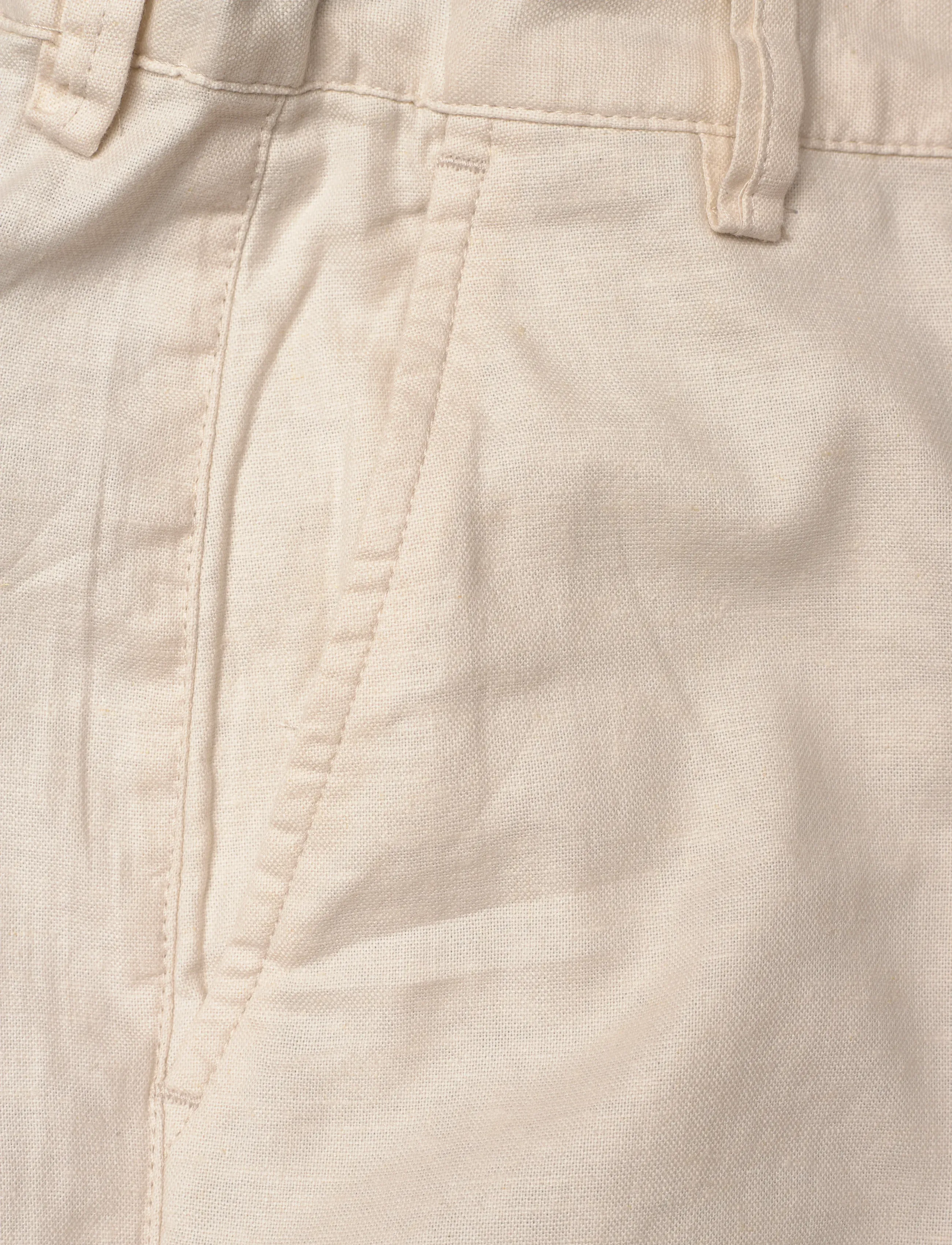 Gant Kids - Gant Shield Linen Blend Shorts - casual shorts - creamed white - 2