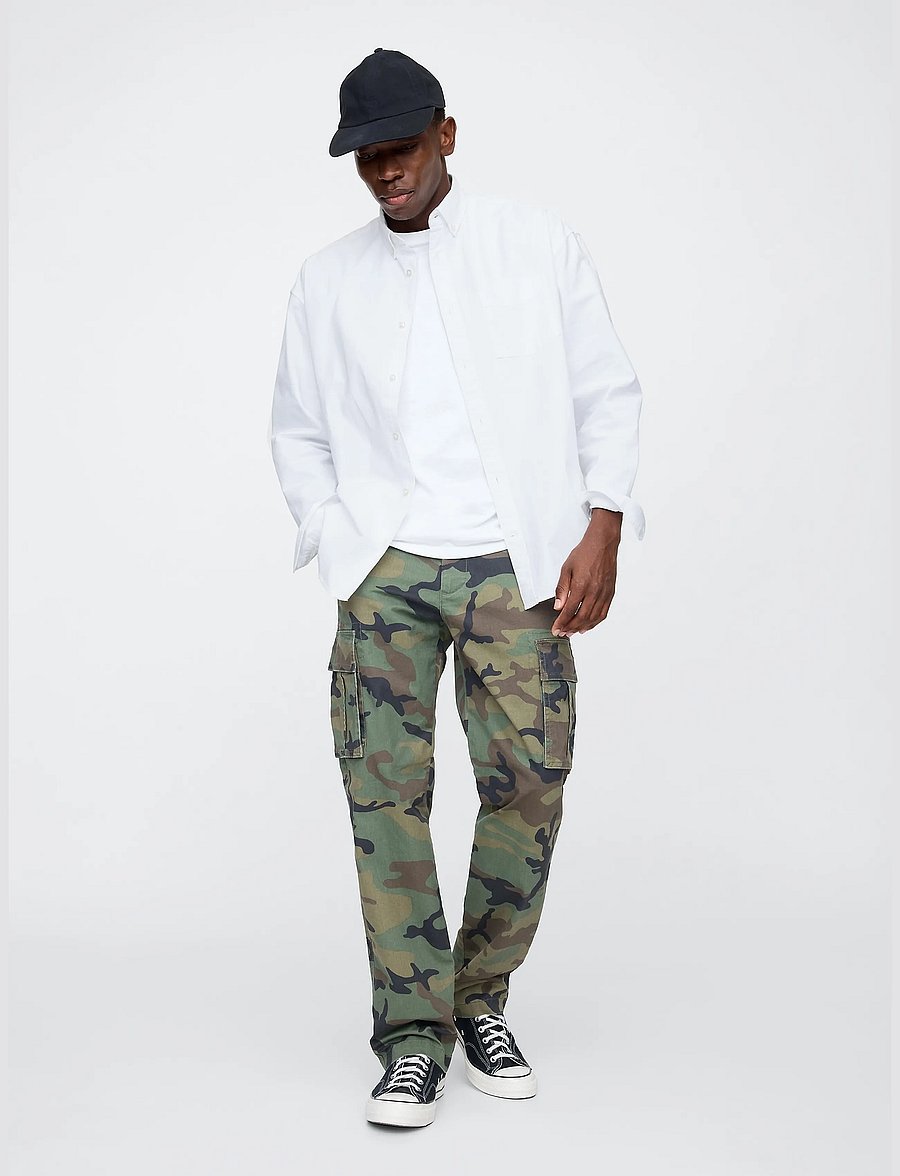 GAP - Essential Straight Cargo Pants from the GAP collection - cargohosen - green camo - 0