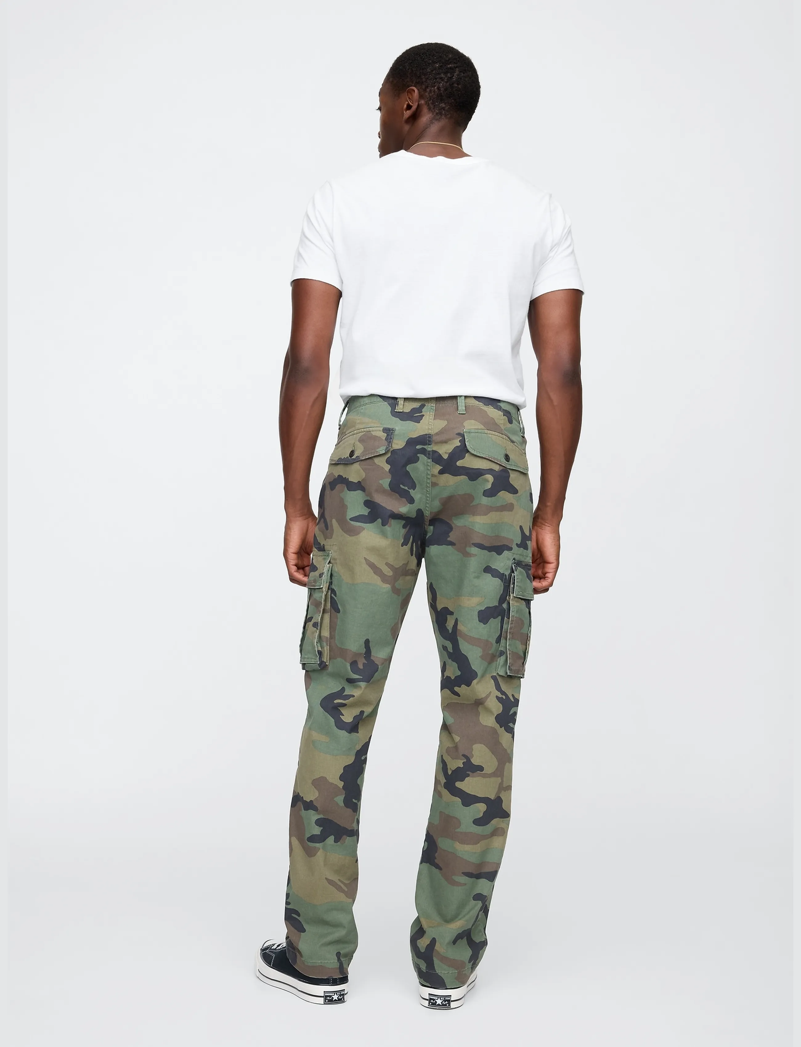 GAP - Essential Straight Cargo Pants from the GAP collection - cargohosen - green camo - 2