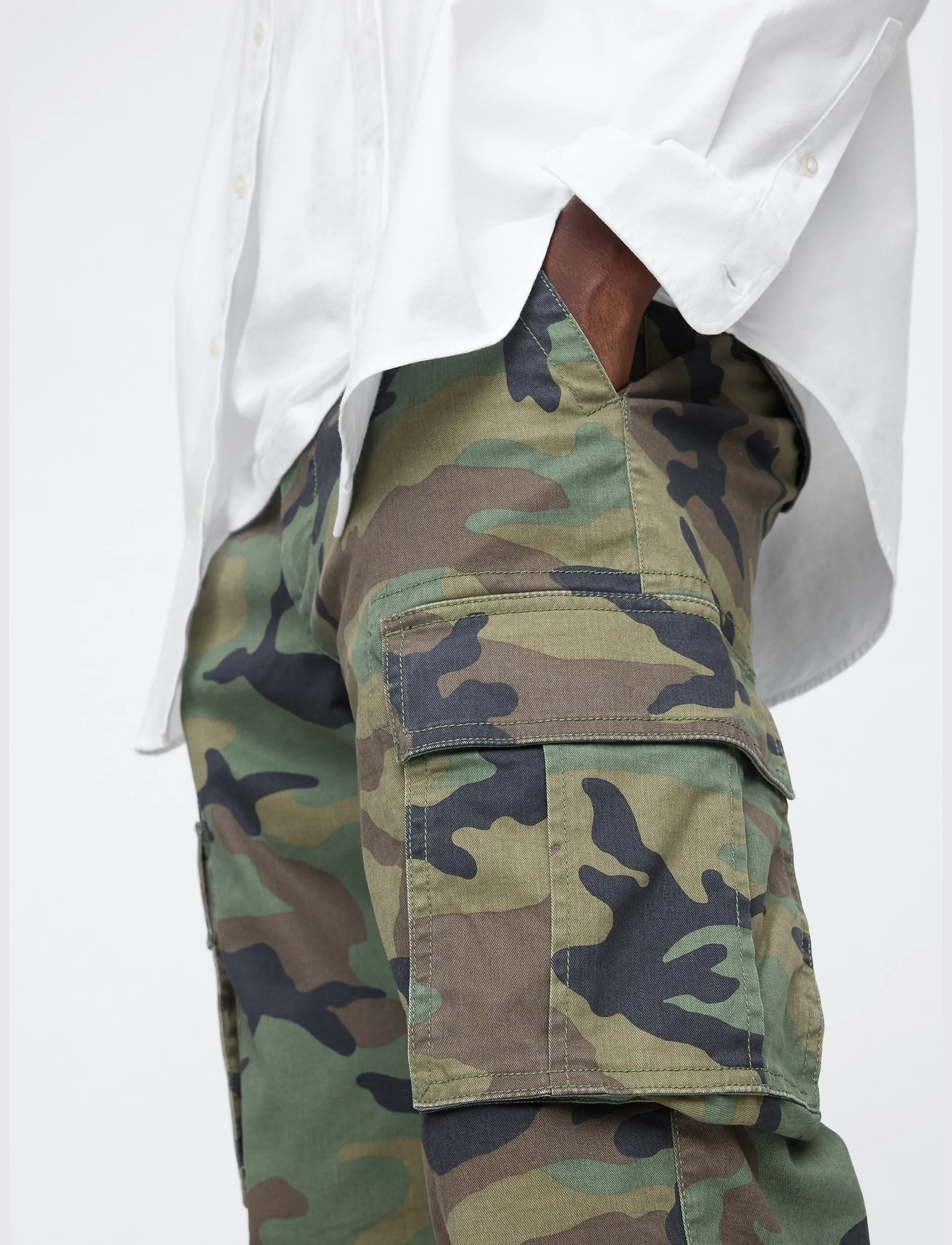 GAP - Essential Straight Cargo Pants from the GAP collection - cargohosen - green camo - 5