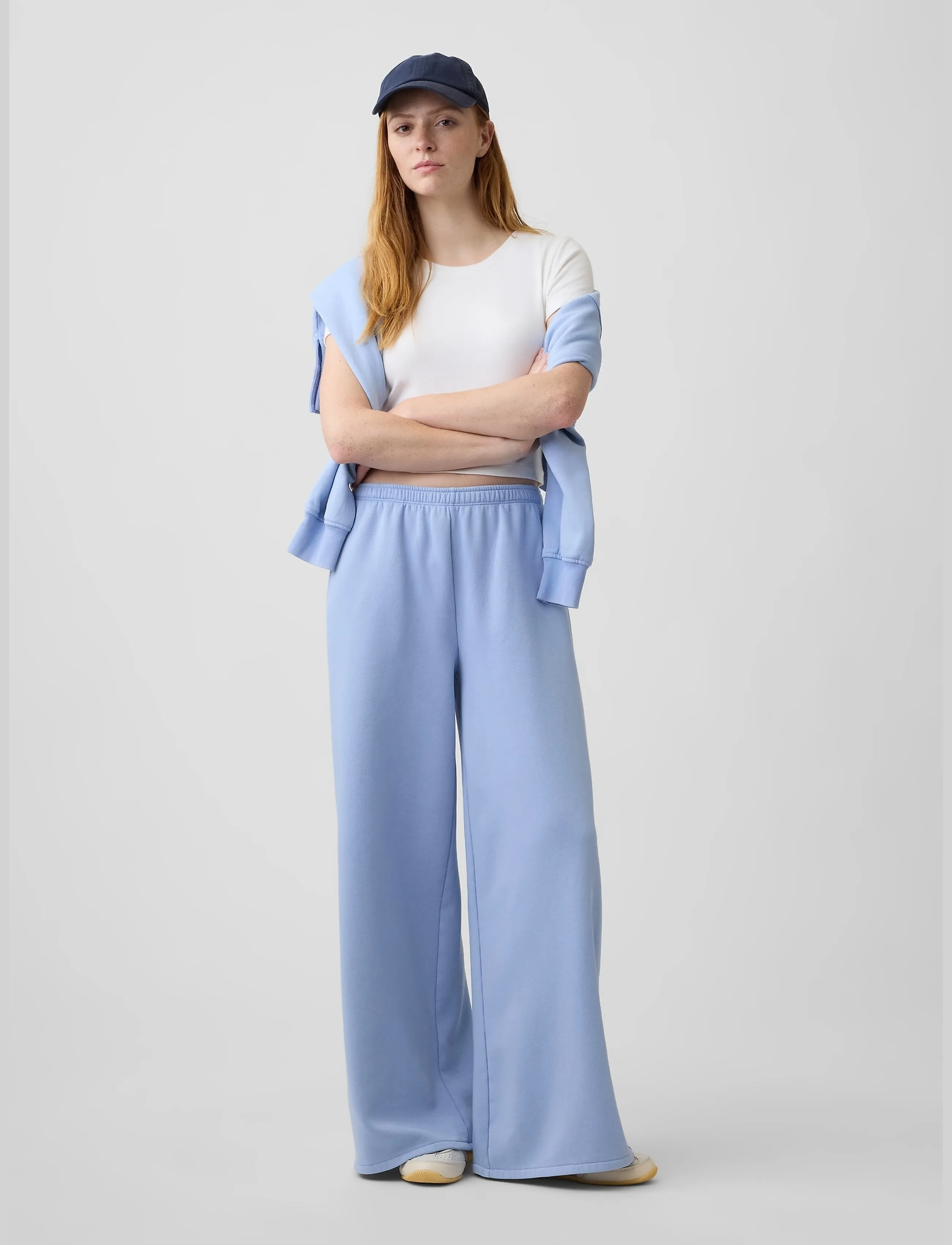 GAP - VintageSoft Baggy Wide-Leg Sweatpants from the GAP collection - light blue - 4
