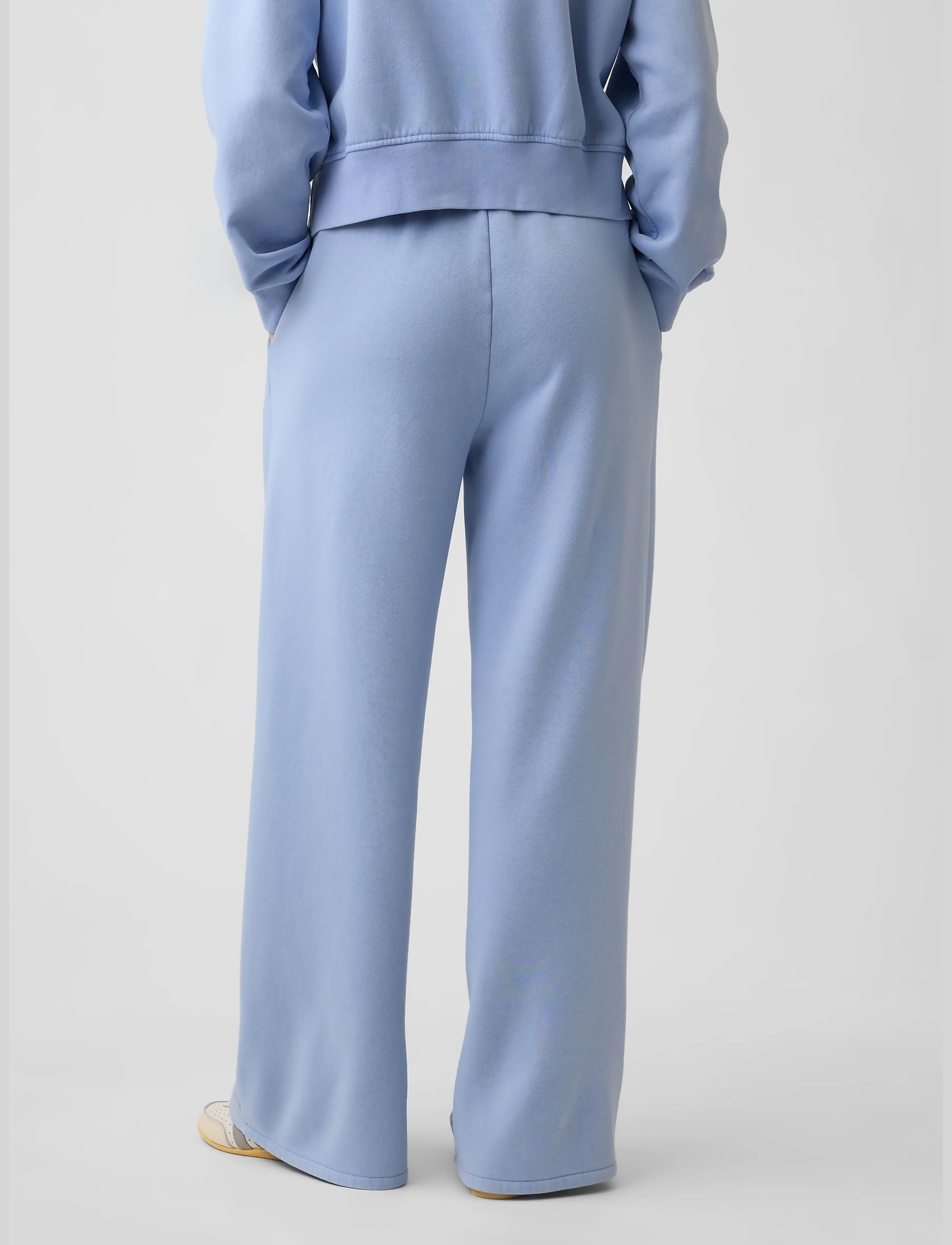 GAP - VintageSoft Baggy Wide-Leg Sweatpants from the GAP collection - light blue - 5