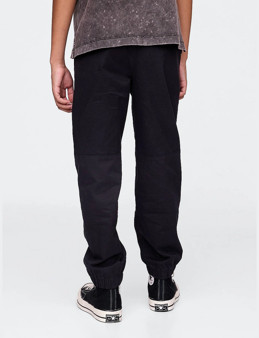 GAP - Kids Uniform Relaxed Joggers from the GAP collection - sweatpants - true black v2 - 3