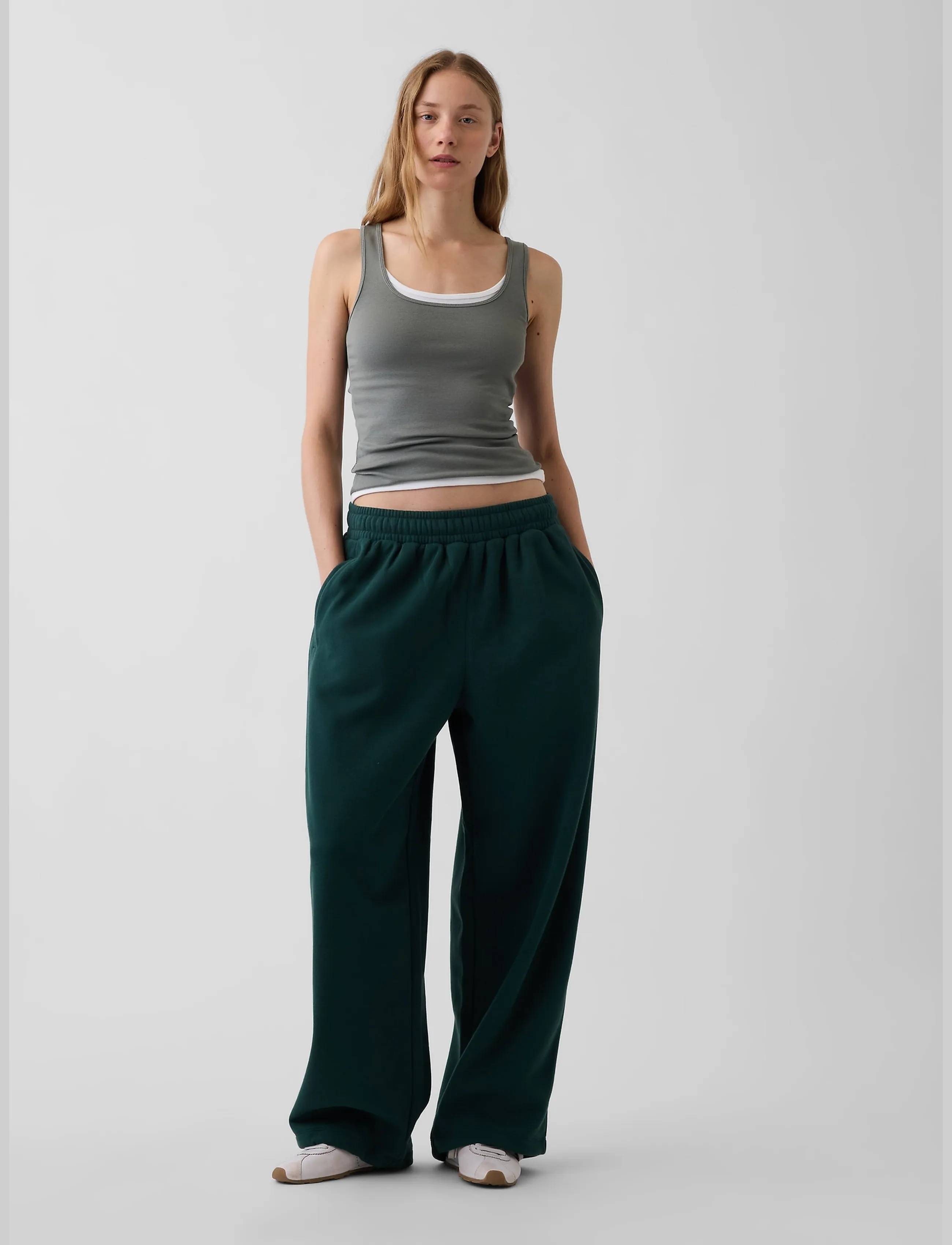 GAP - Adult VintageSoft Baggy Sweatpants from the GAP collection - kollektsioonid - deep hunter v2 - 5