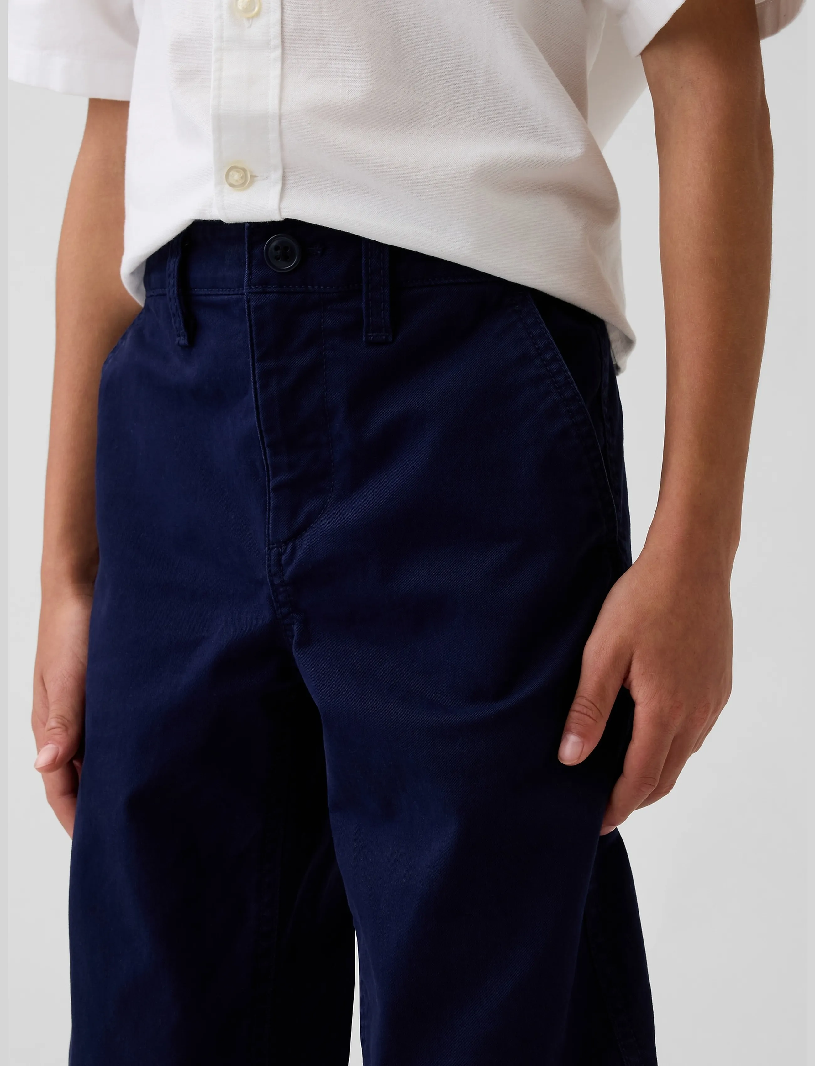 GAP - Kids Modern Uniform Relaxed Straight Khakis - chinos - tapestry navy - 4