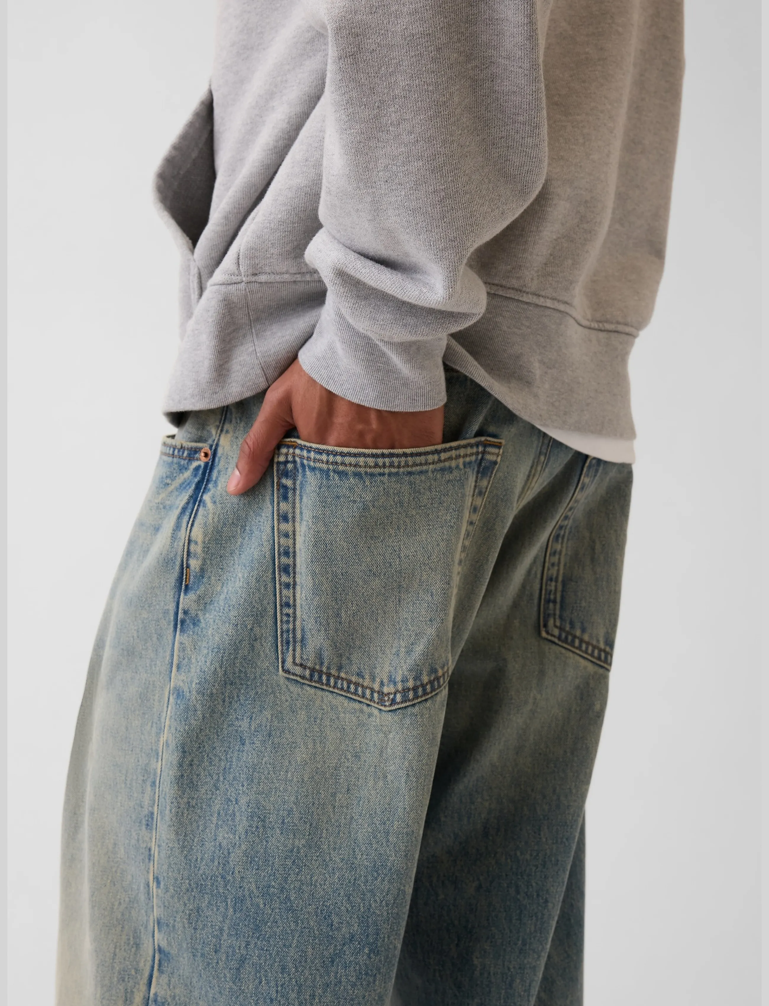 GAP Super Baggy Jeans from the GAP collection - Kläder - LIGHT WASH / blue