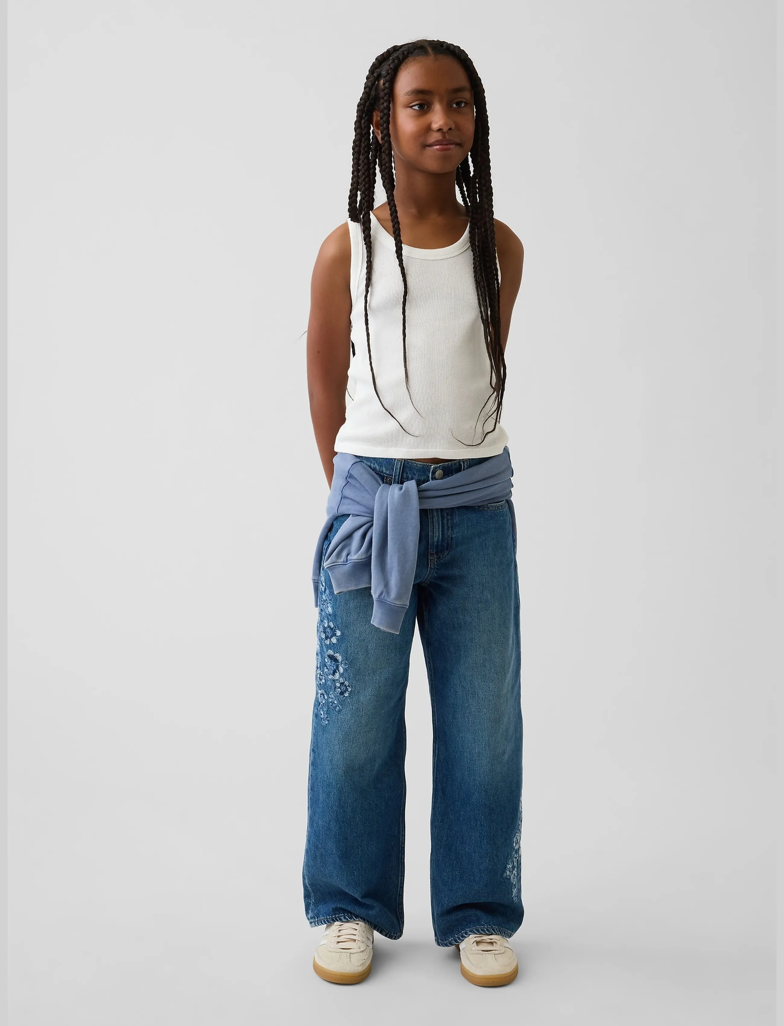 GAP - Kids Low Rise Stride Embroidered Floral Wide-Leg Jeans - medium wash - 4